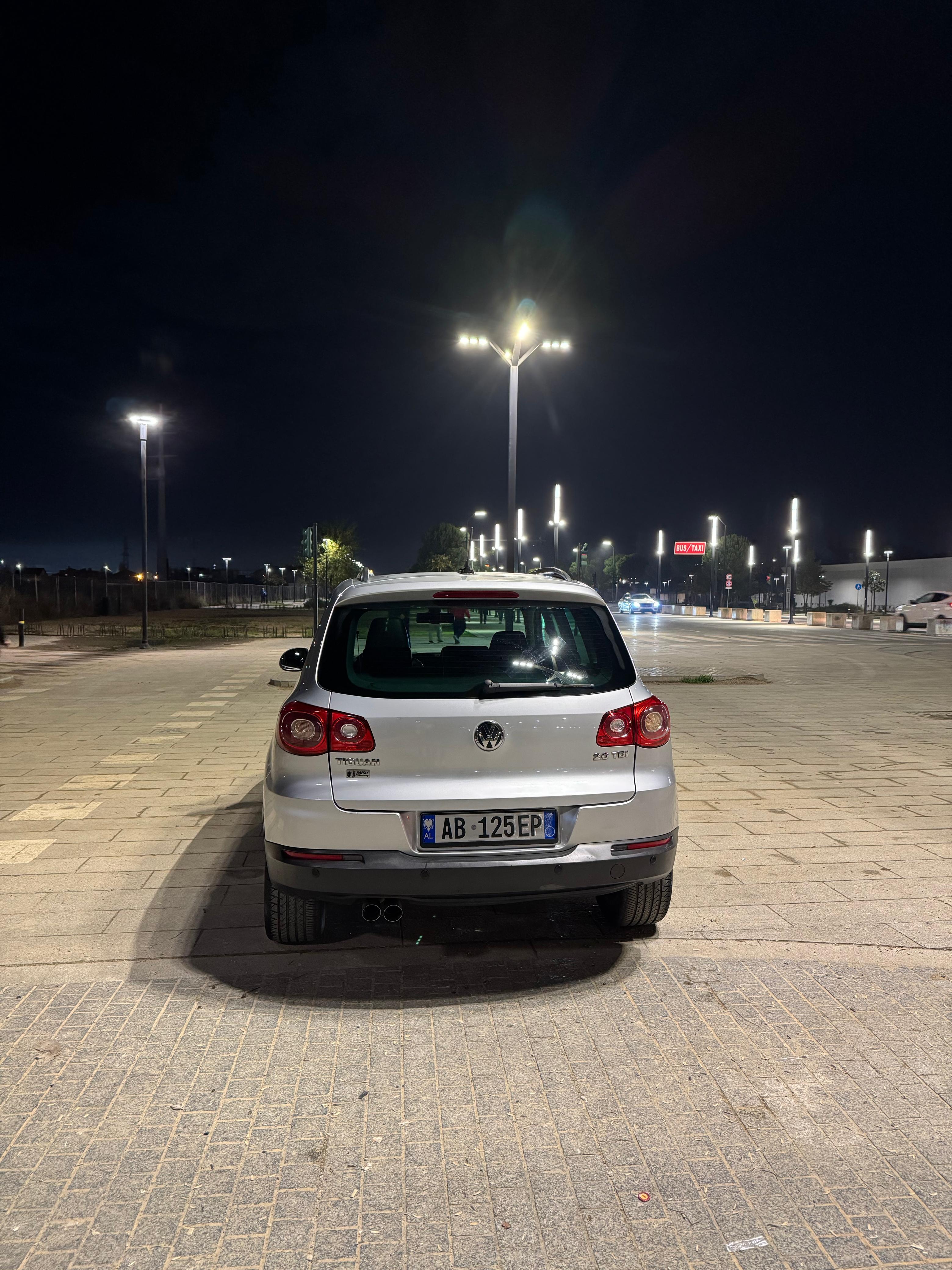 Volkswagen Tiguan - photo 4