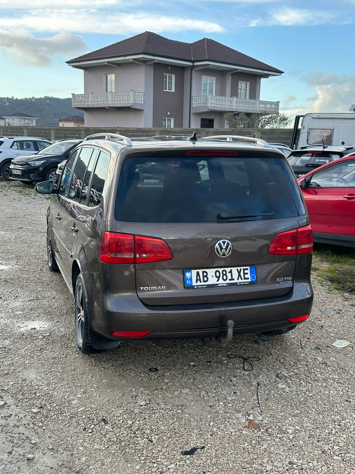 Volkswagen Sharan - side view