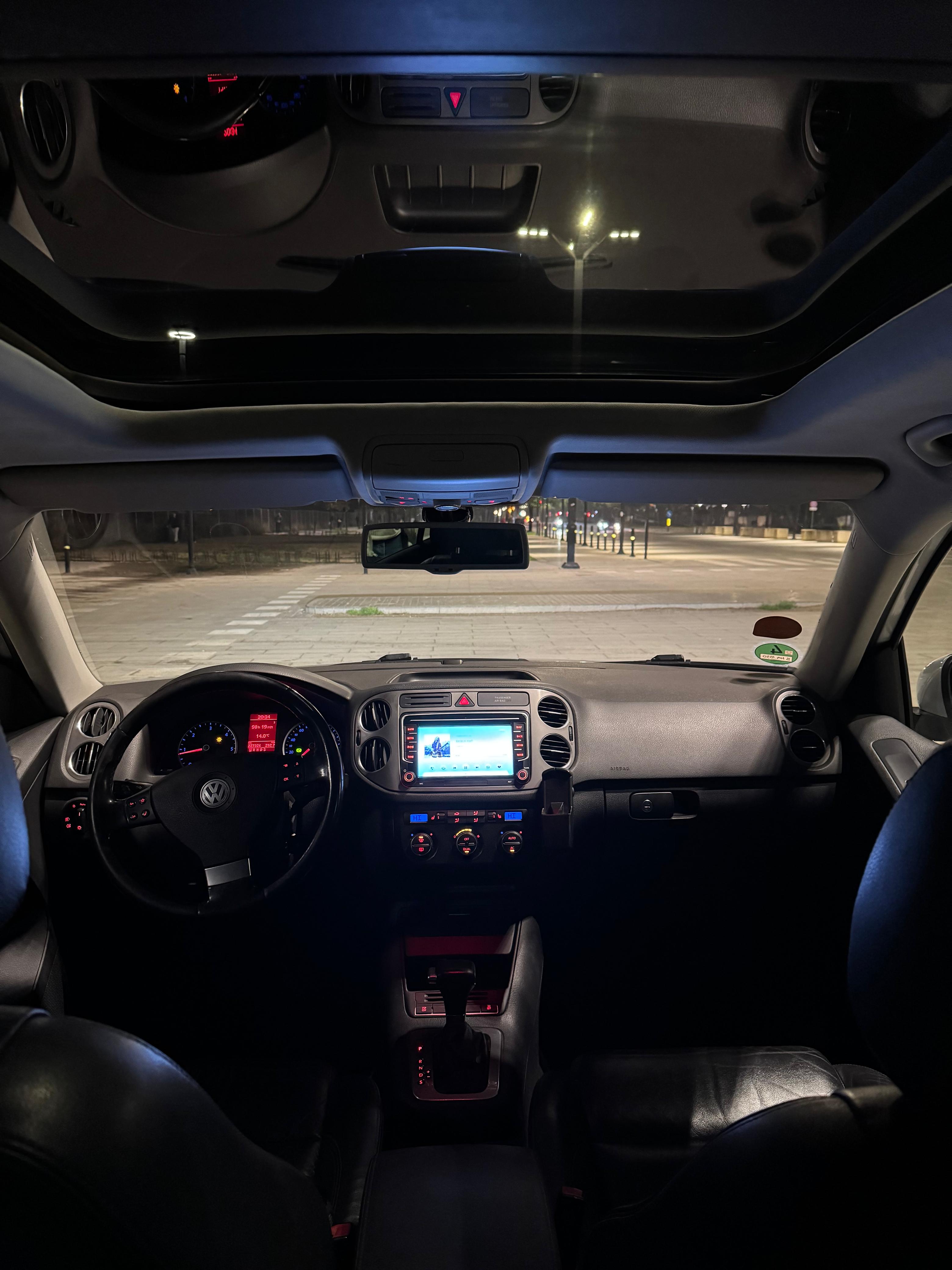 Volkswagen Tiguan - photo 4