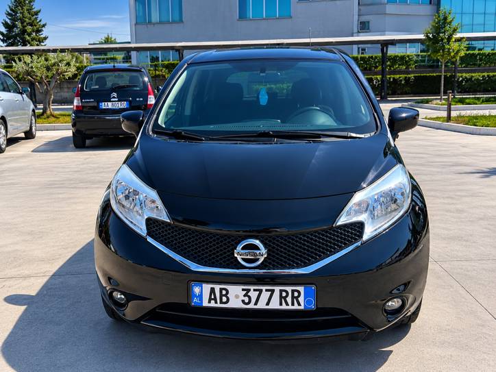 Nissan Versa Note for rent