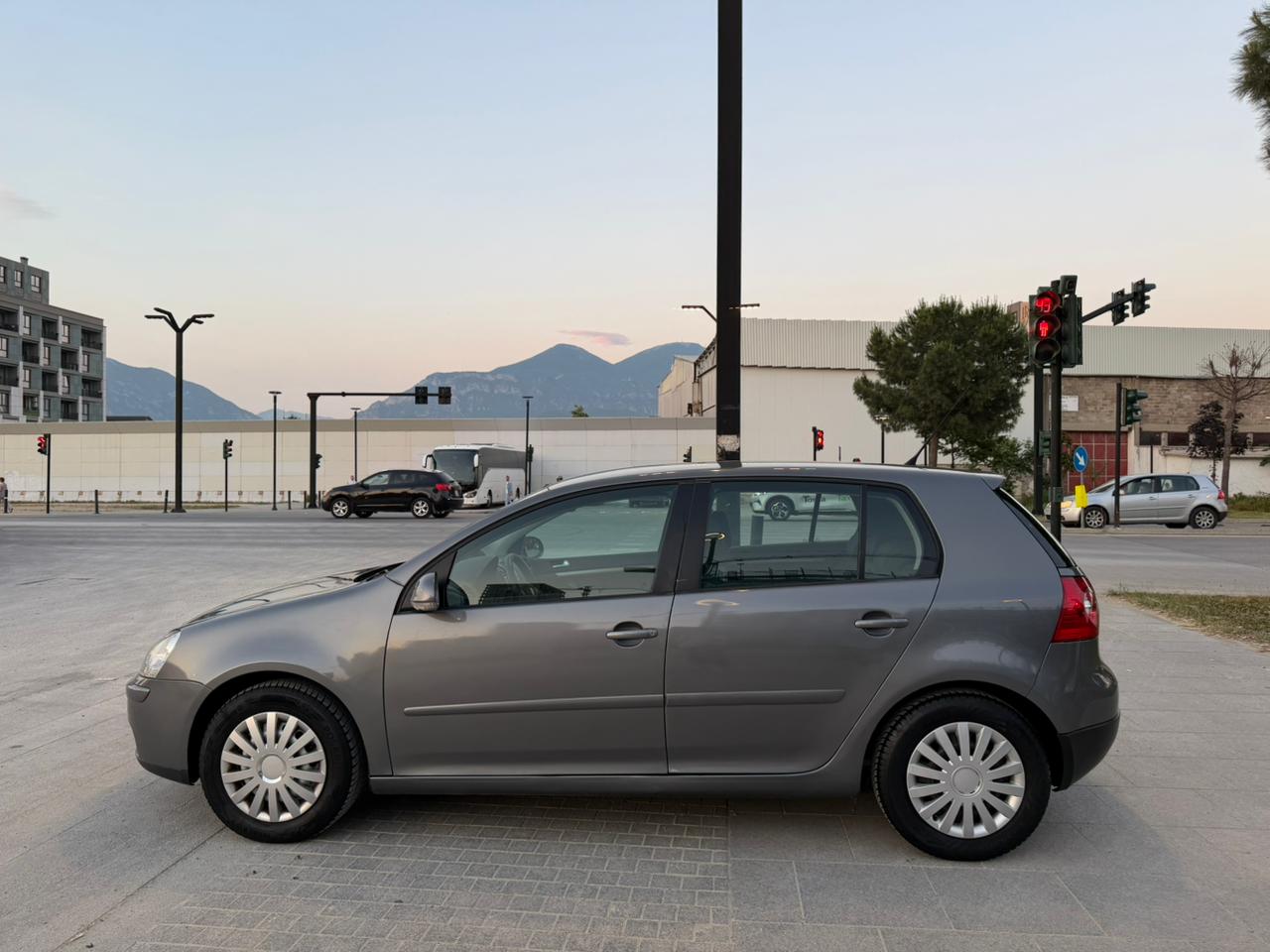 Volkswagen Golf - photo 3