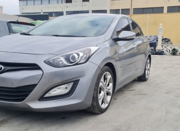 Hyundai I30 for rent