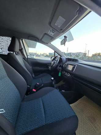 Toyota Yaris - main photo