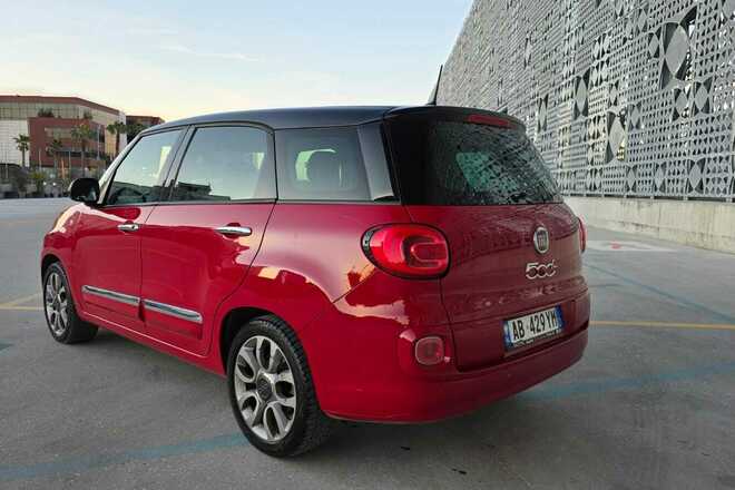FIAT 500L RentX Albania