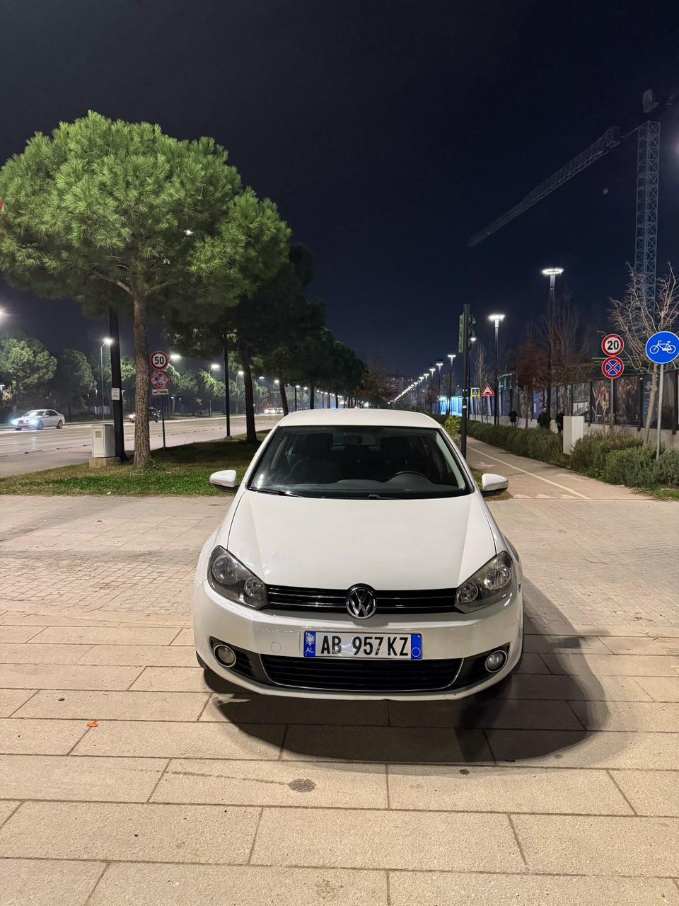 Volkswagen Golf for rent