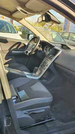 Volvo XC60 - photo 3