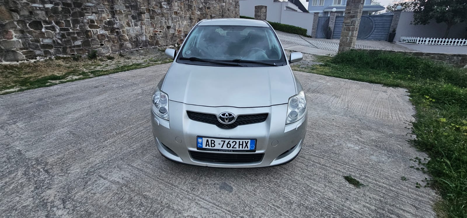 Toyota Auris for rent