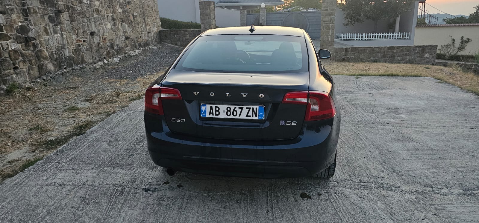 Volvo S60 - photo 3