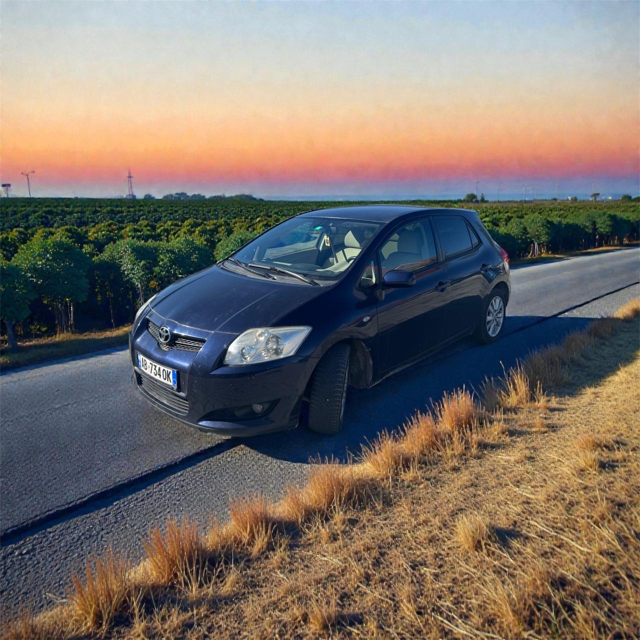 Toyota Auris - main photo