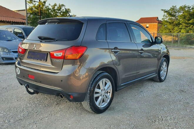 Mitsubishi Outlander Sport - photo 3