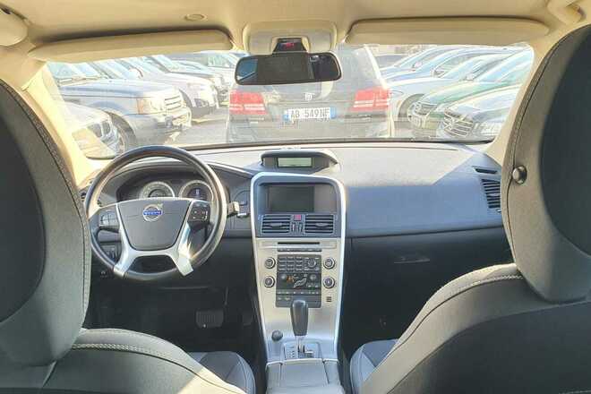 Volvo XC60 - photo 4