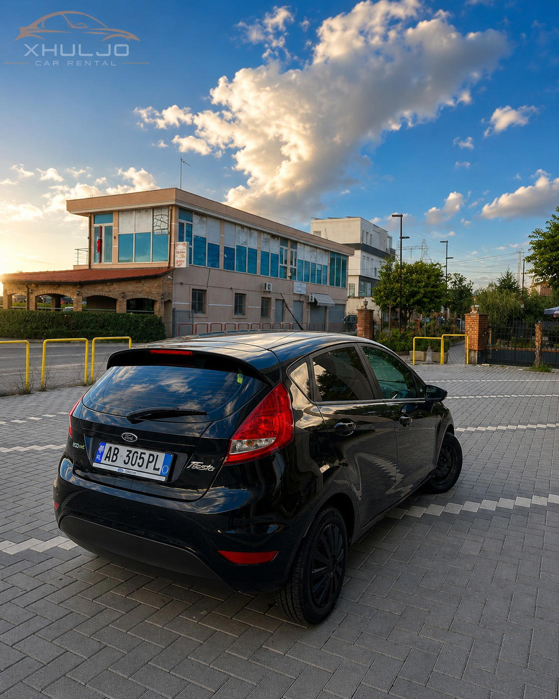 Ford Fiesta - side view
