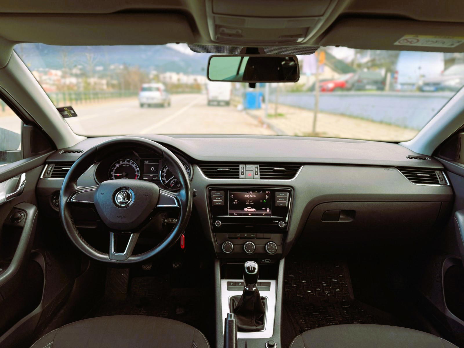 Skoda Octavia - photo 3