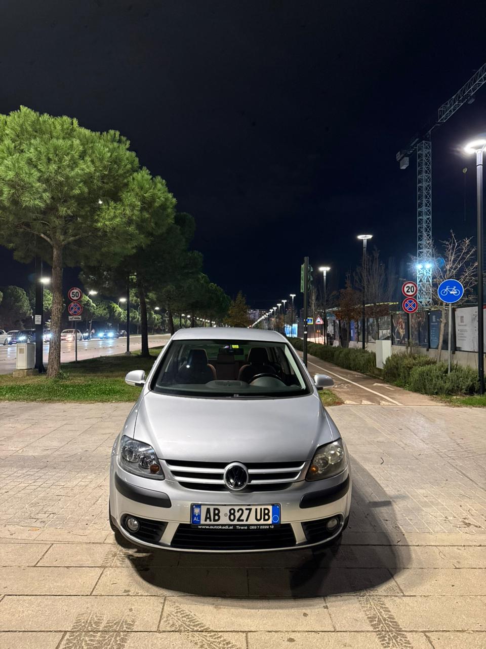 Volkswagen Golf Plus for rent