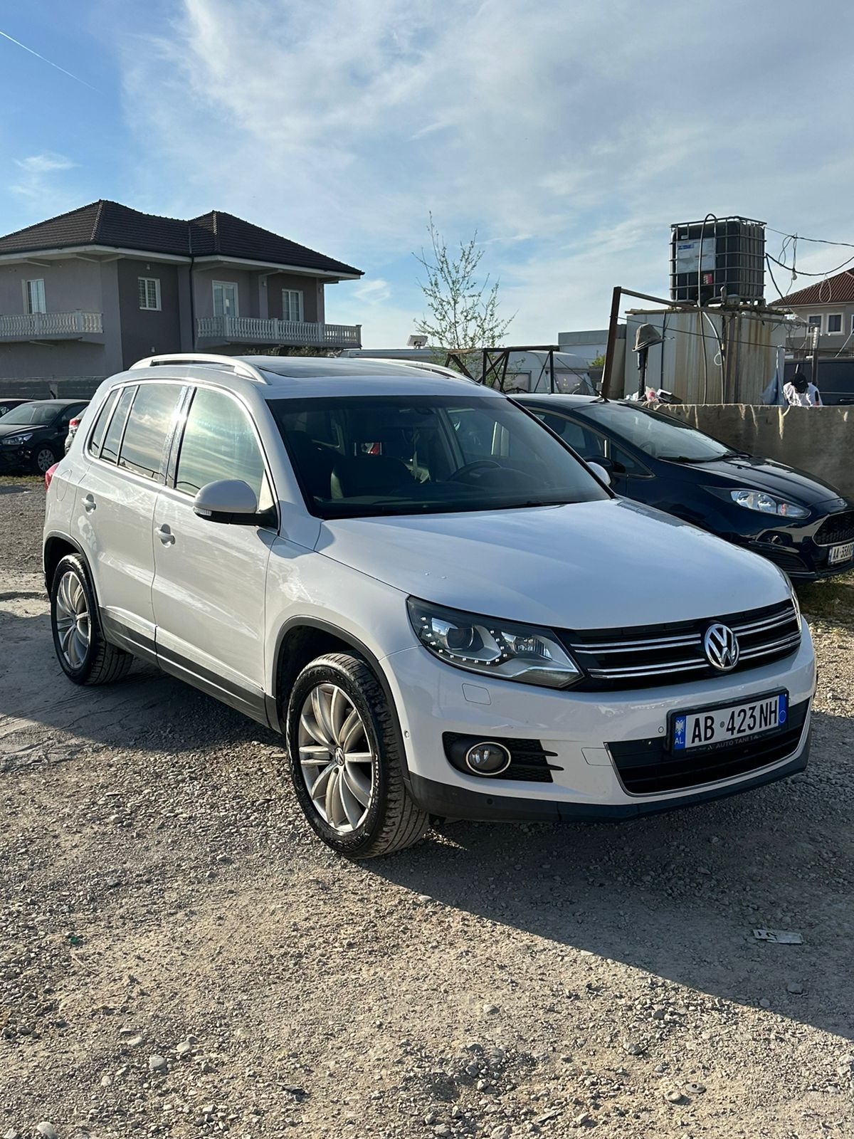 Volkswagen Tiguan RentX Albania