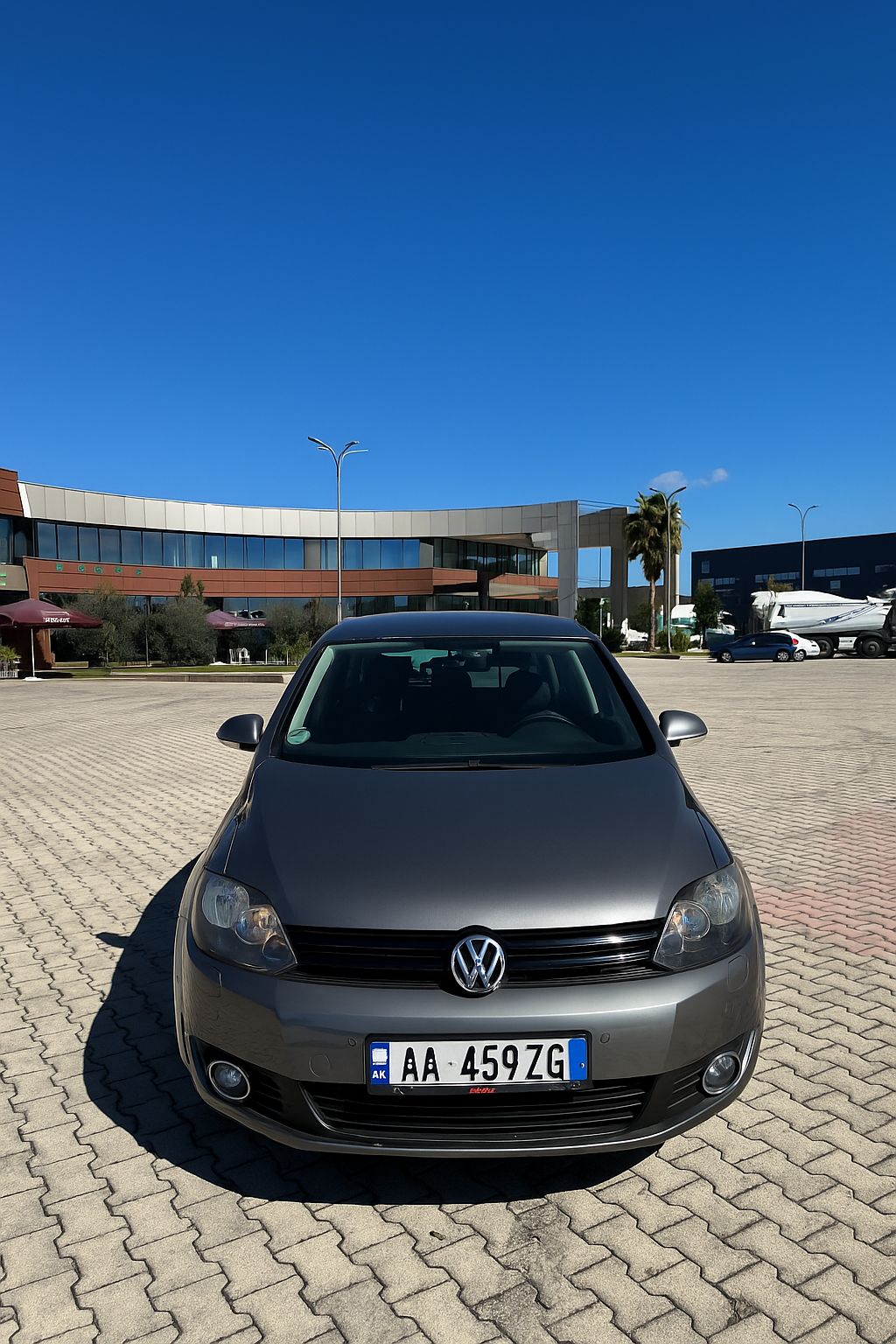 Volkswagen Golf Plus for rent