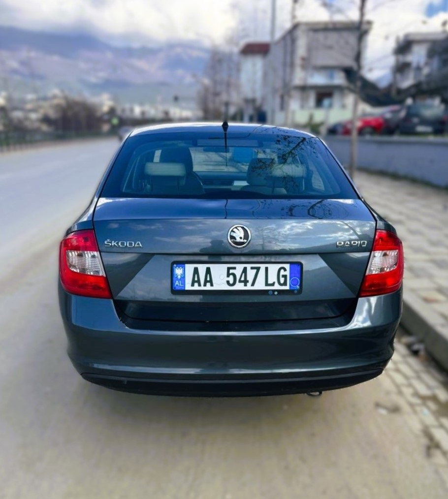 Skoda Octavia - main photo