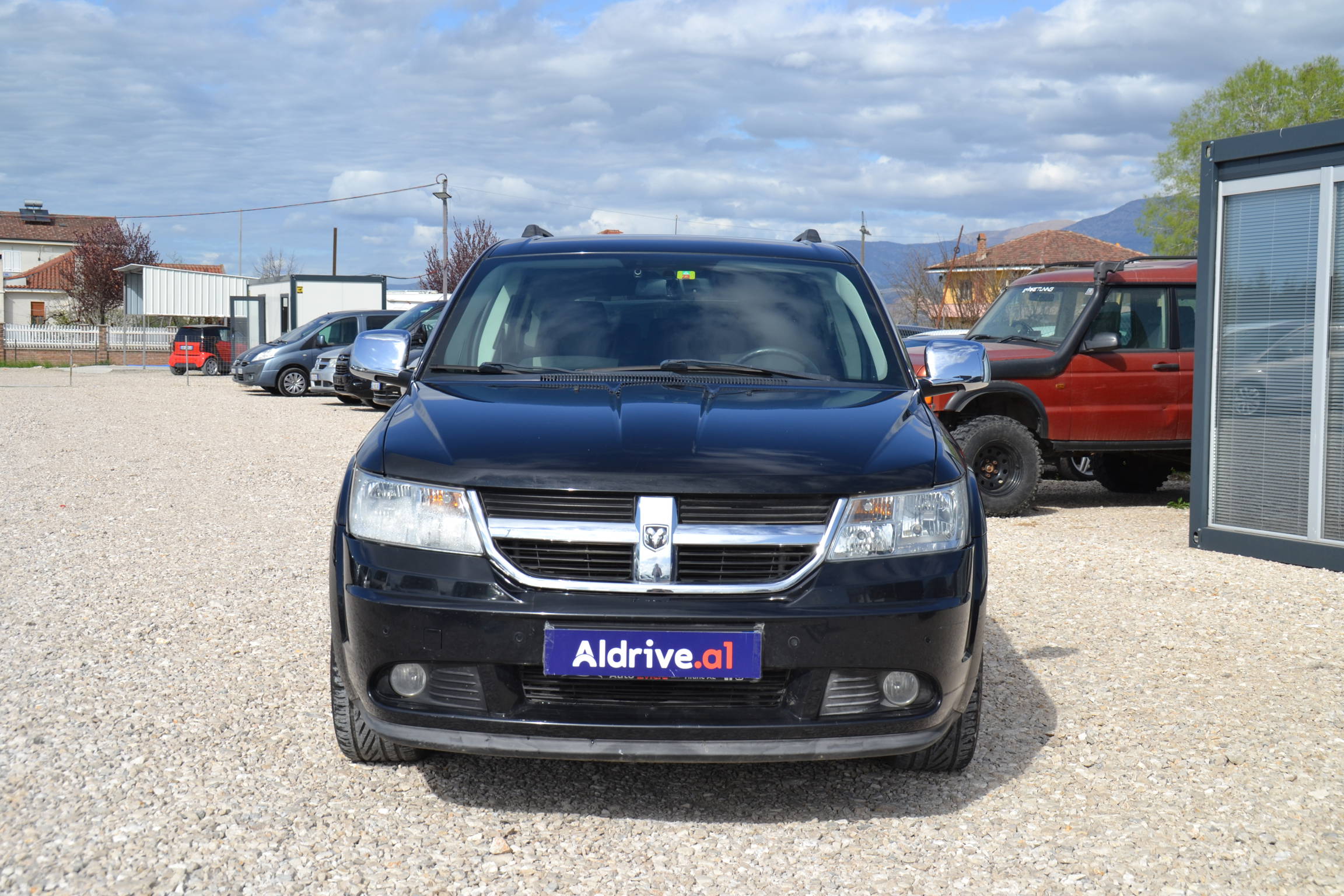 Dodge Journey - side view