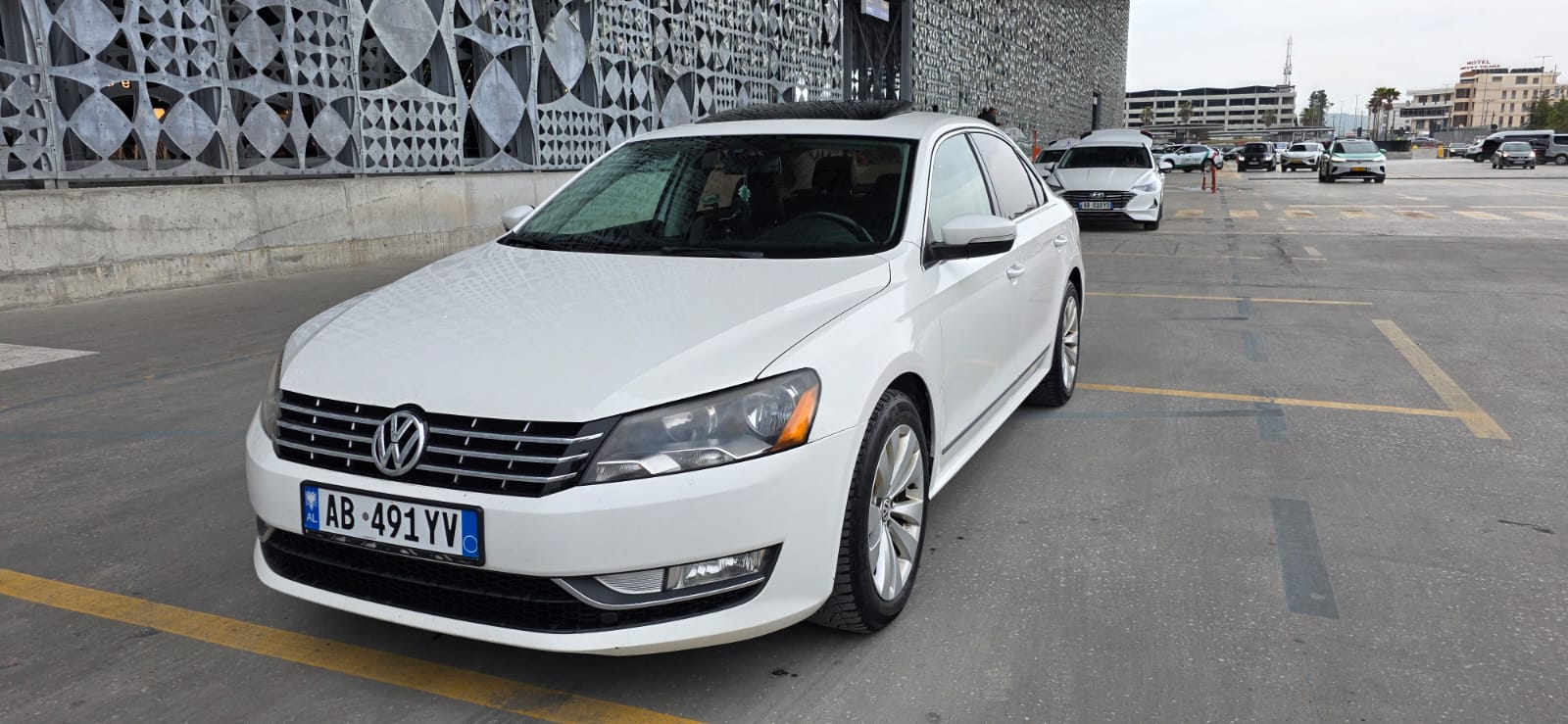 Volkswagen Passat RentX Albania