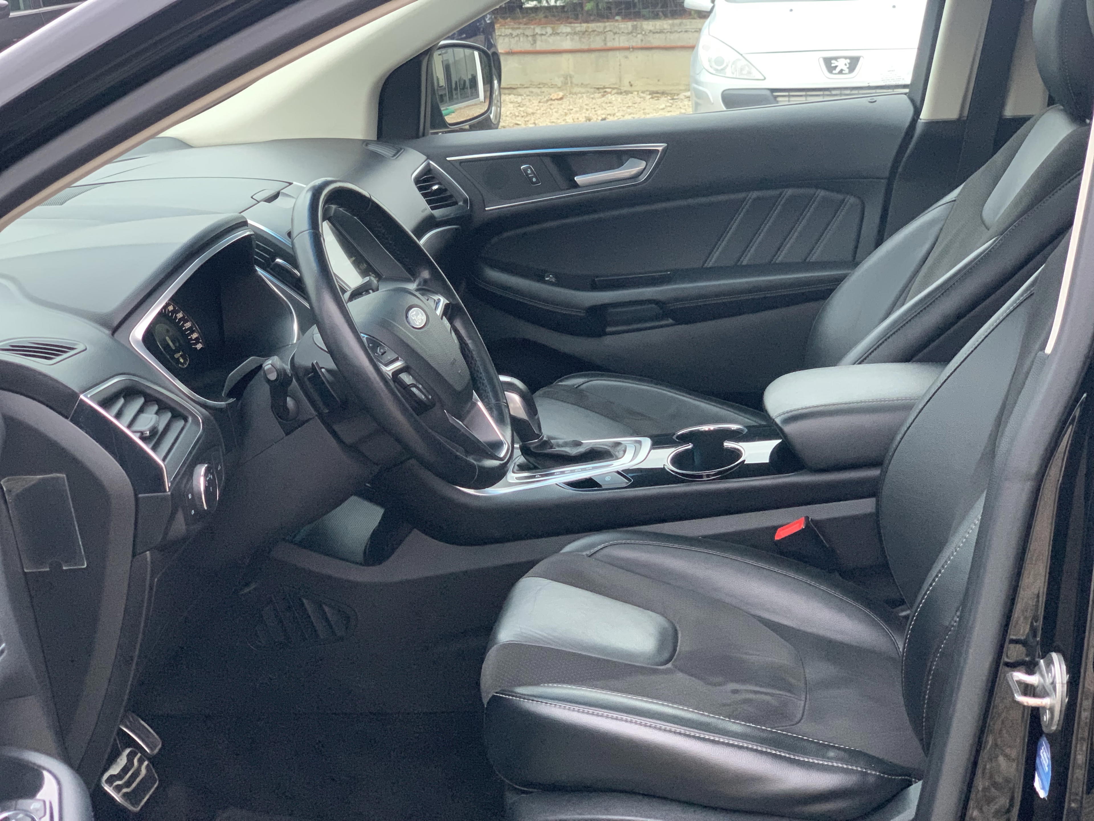 Ford Edge - photo 4