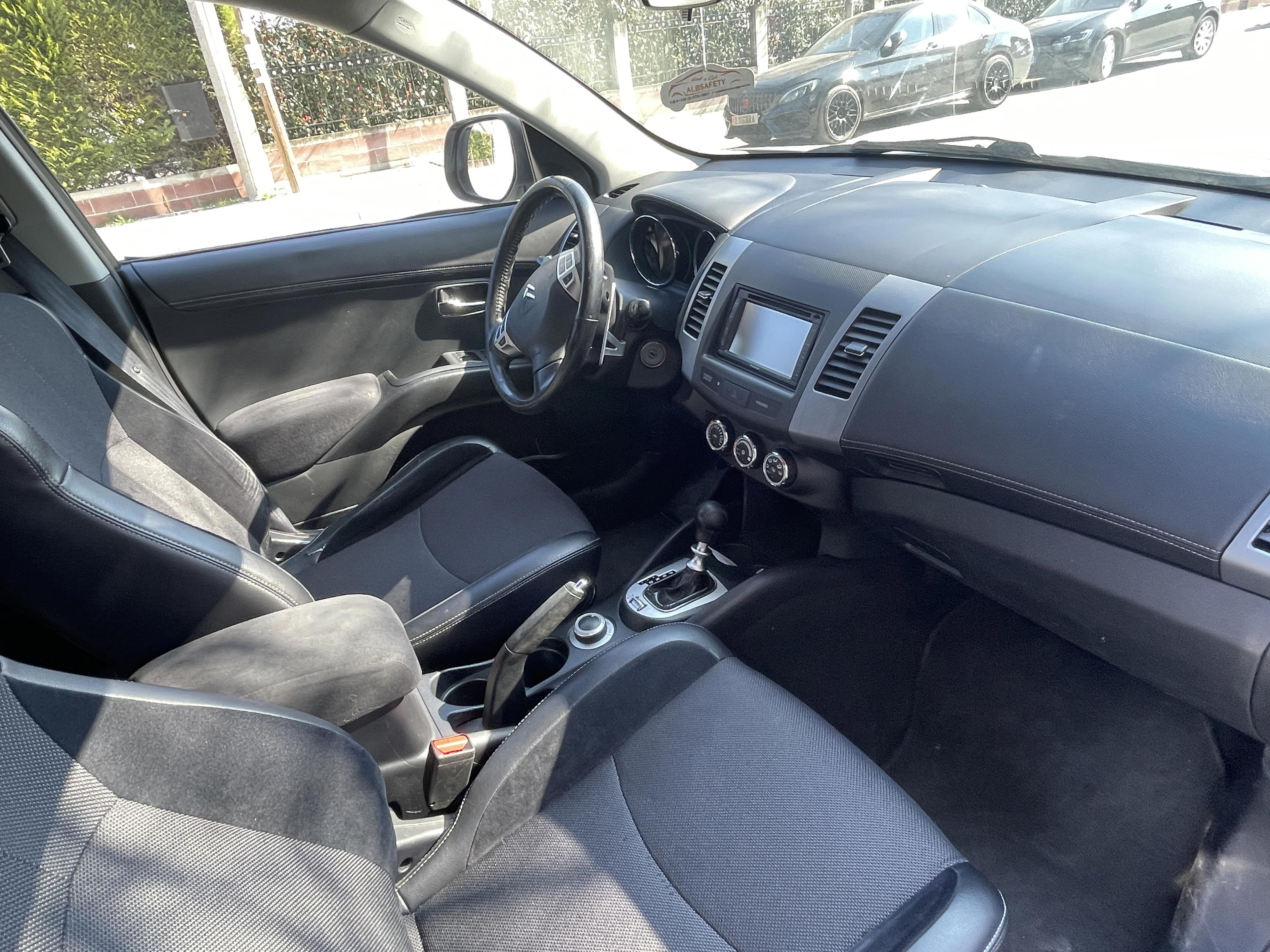 Citroen C-Crosser - photo 4