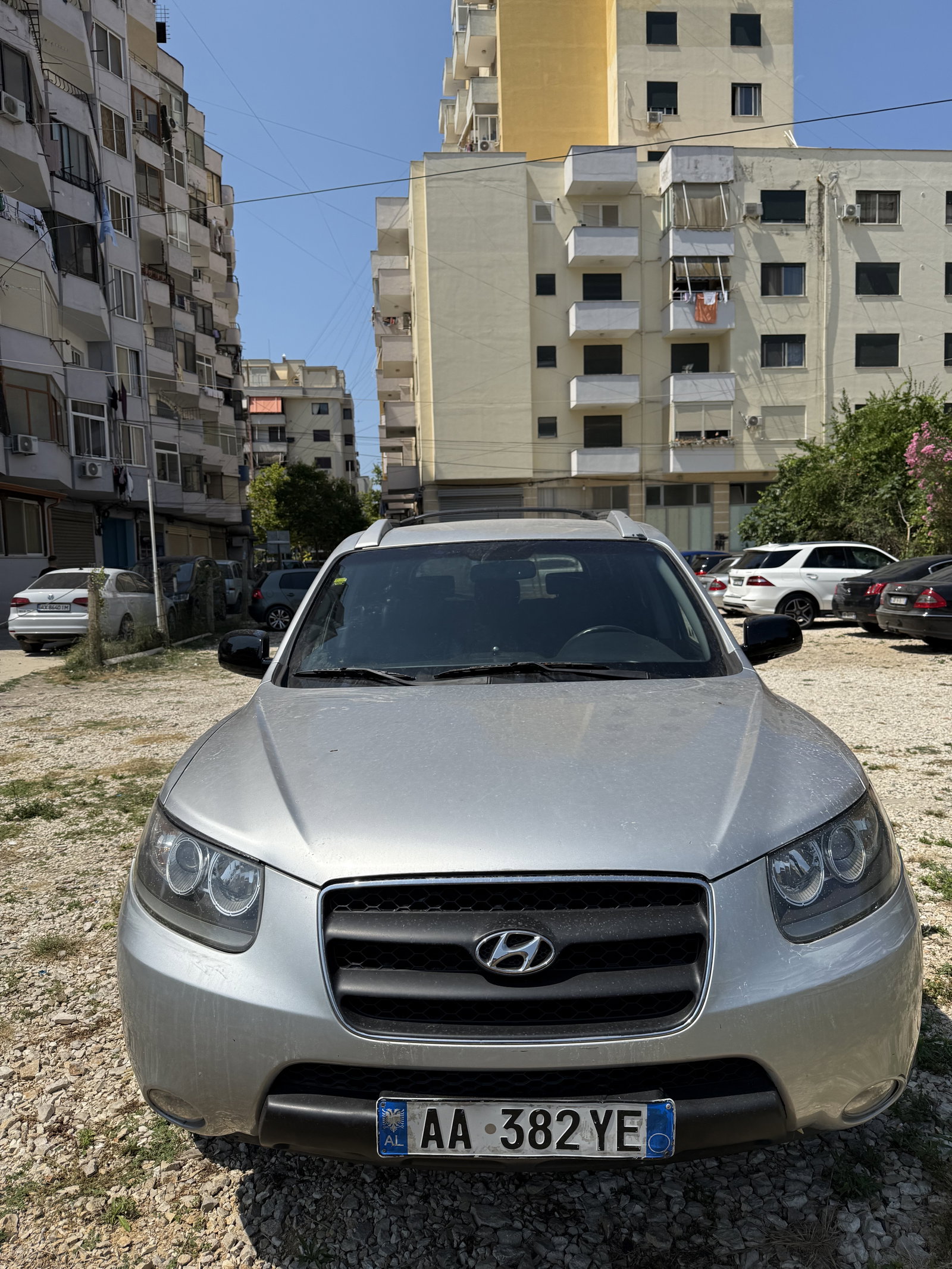 Hyundai Santa Fe RentX Albania
