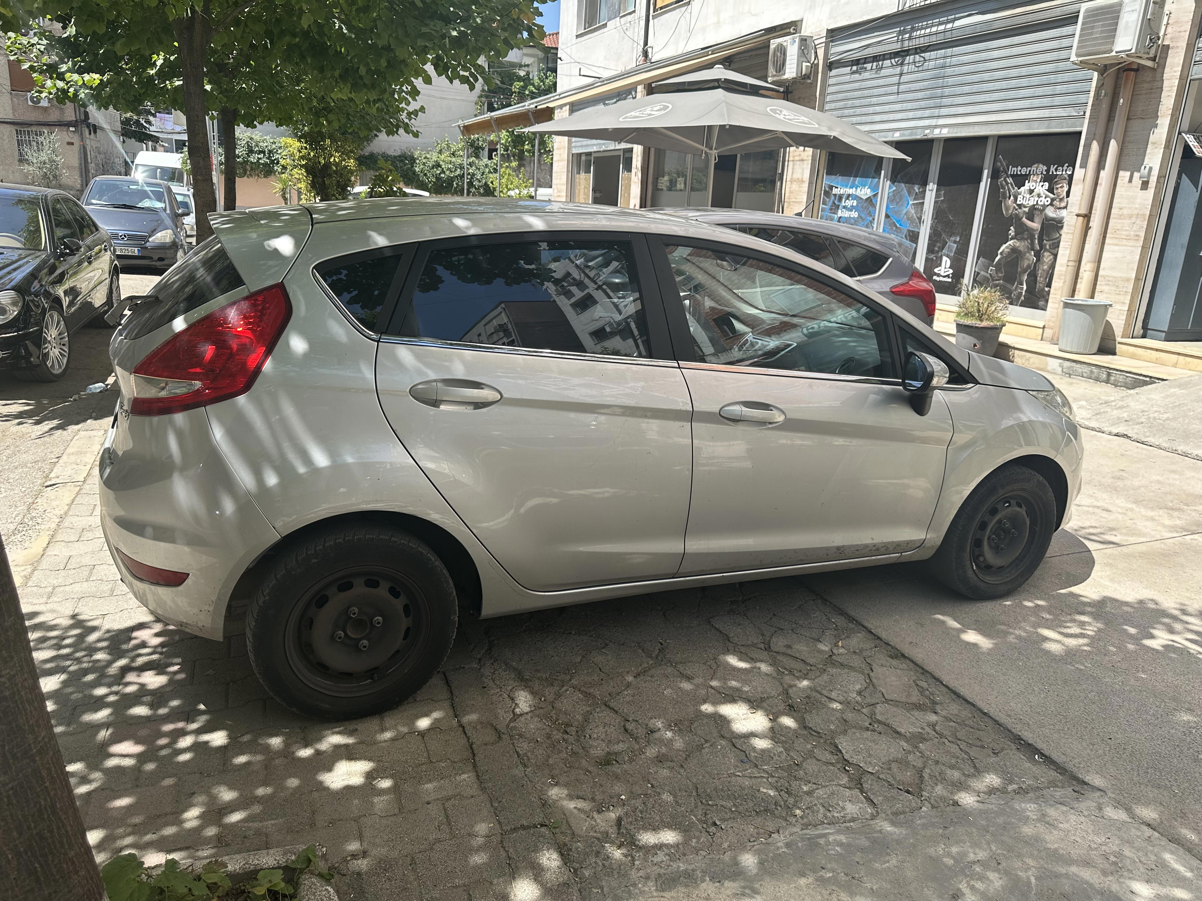 Ford Fiesta - photo 3