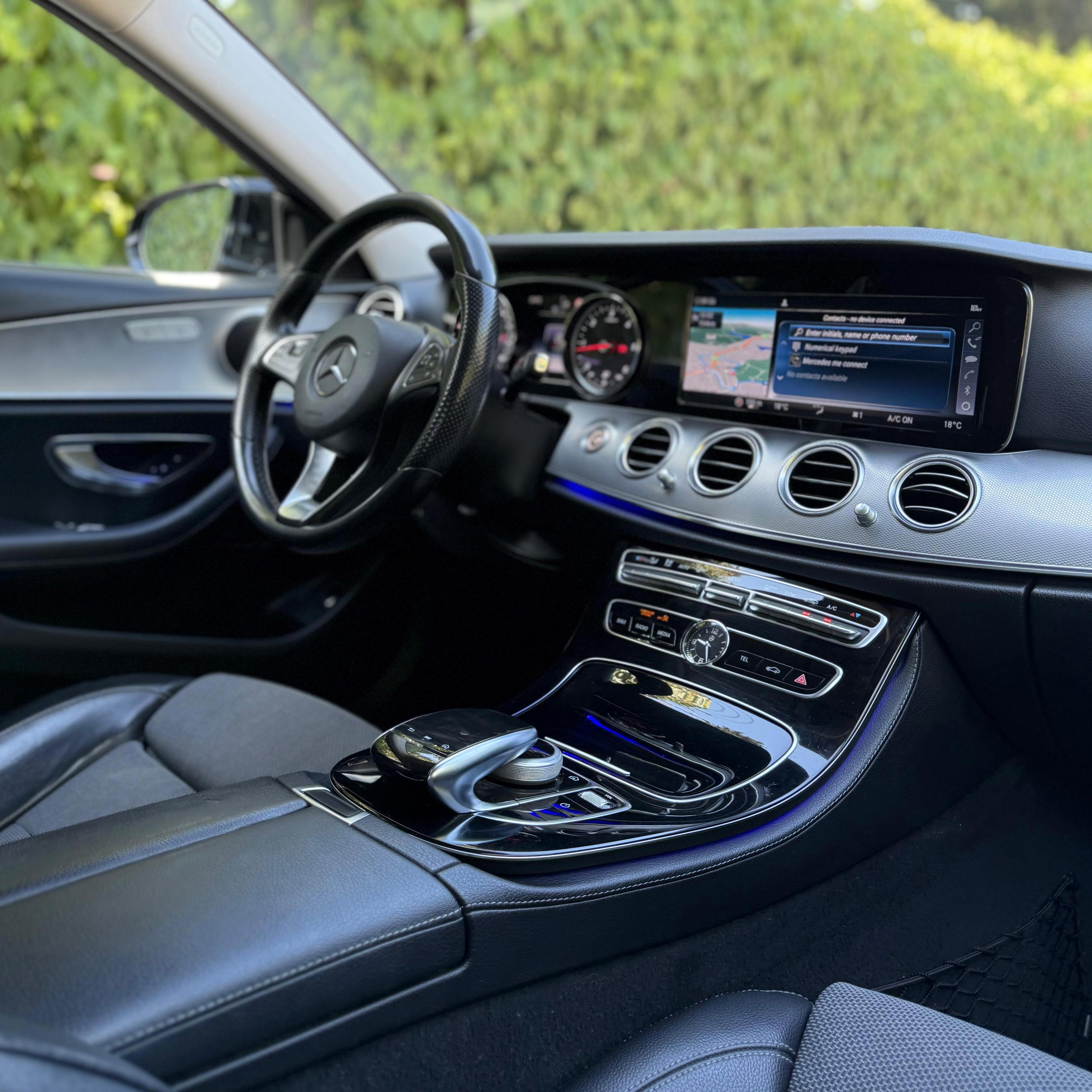 Mercedes-Benz E-Class - photo 4