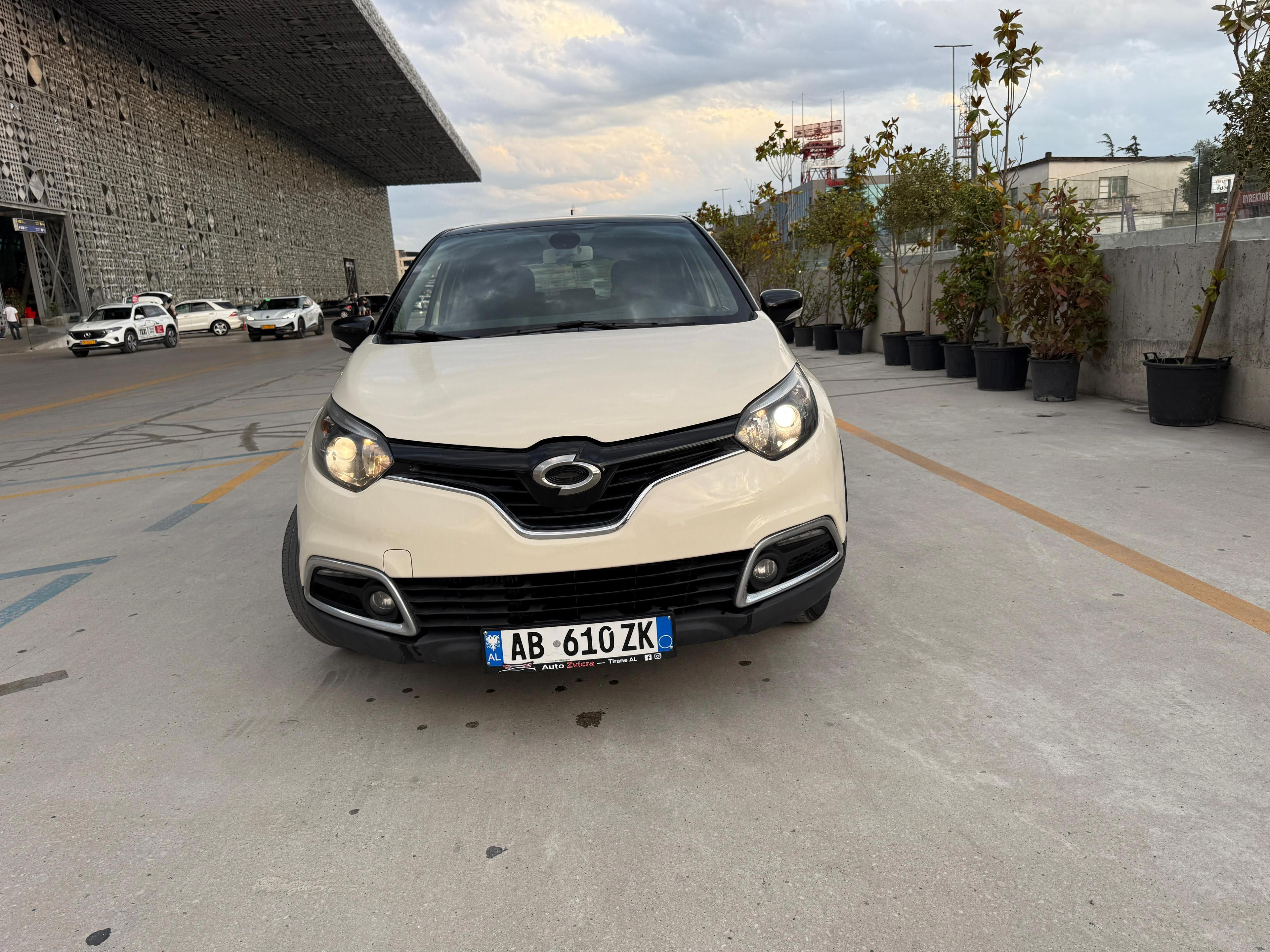 Renault Megane Sedan - photo 3