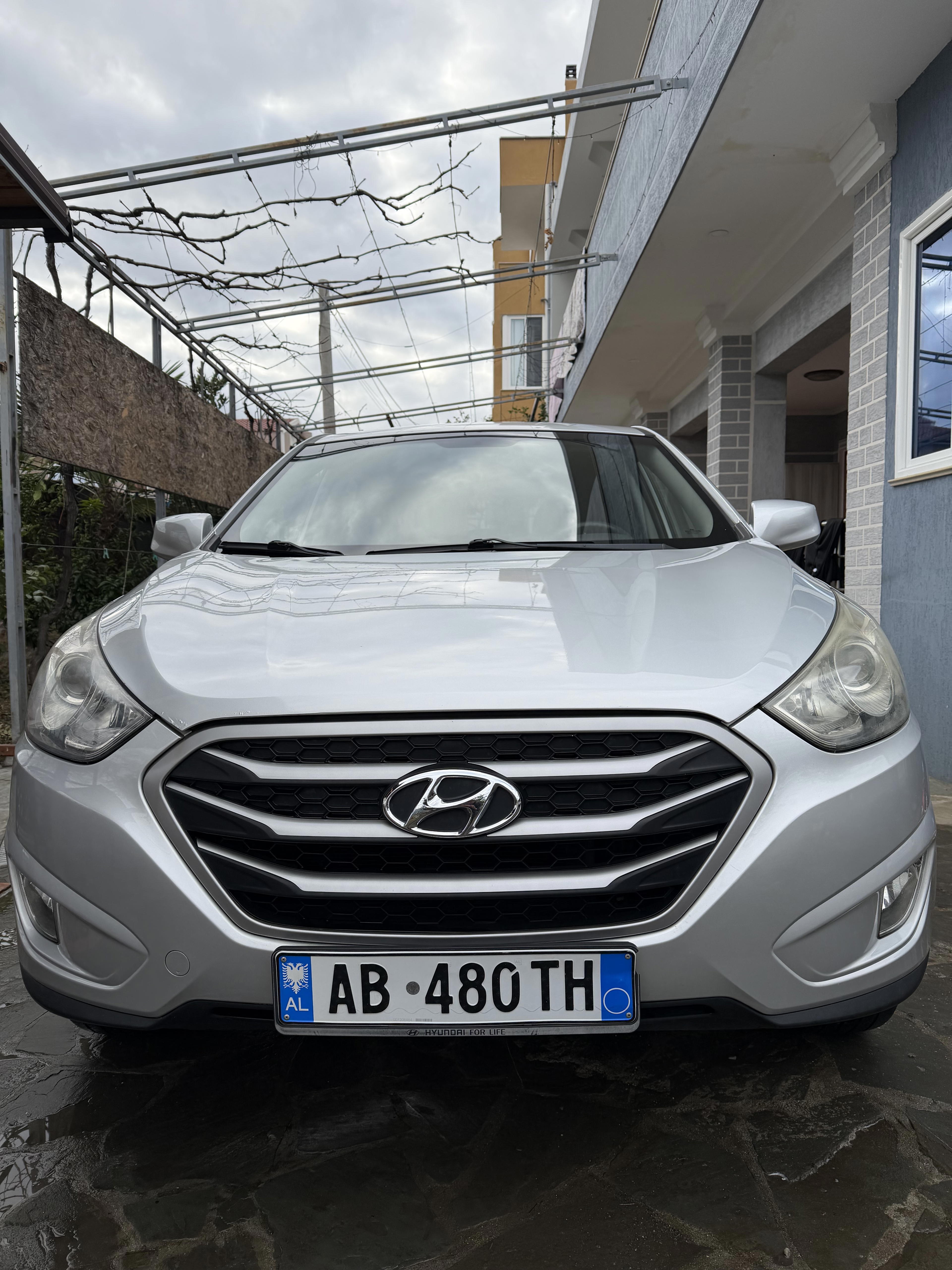 Hyundai Tucson RentX Albania