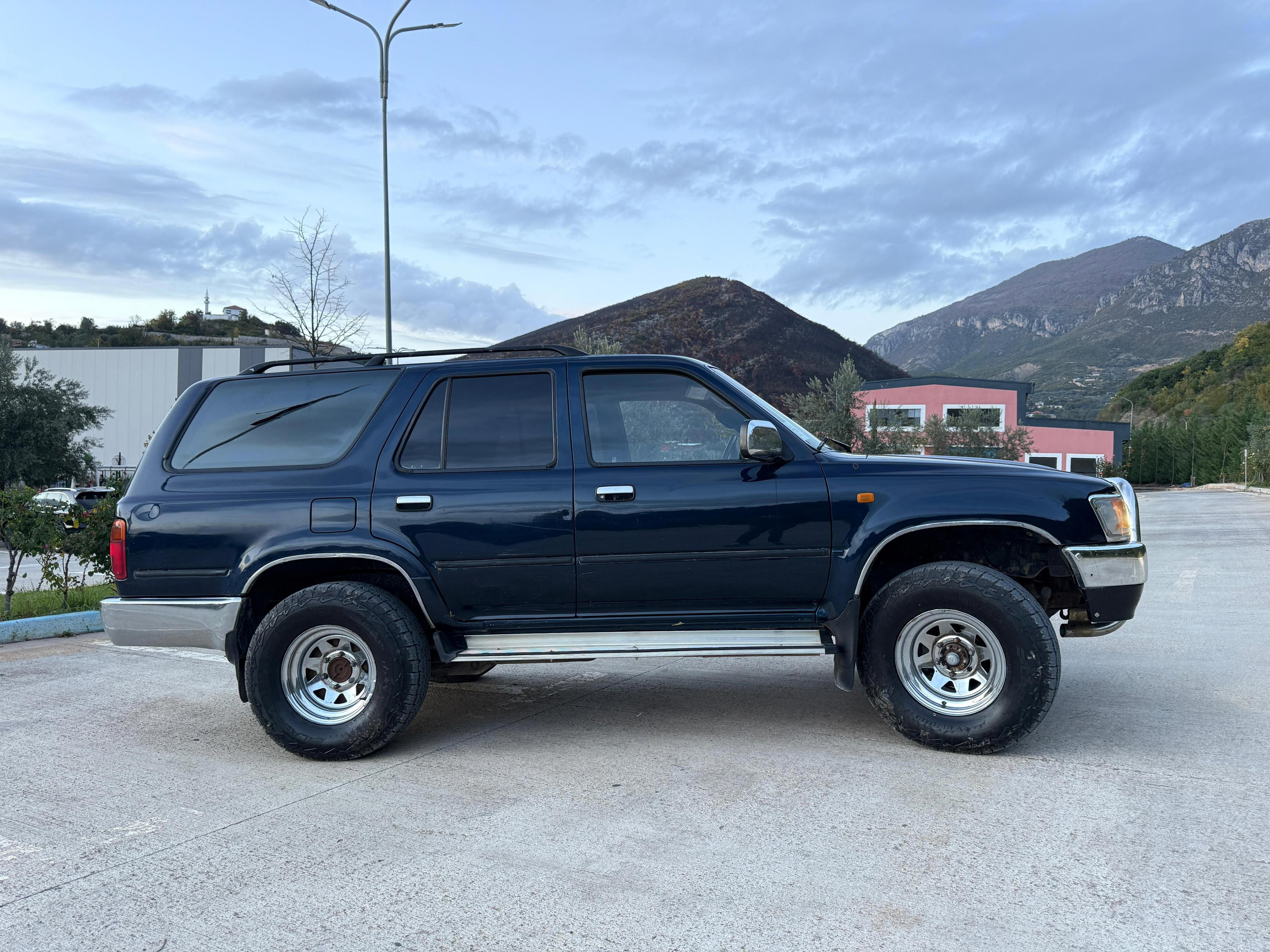 Toyota 4Runner - photo 3