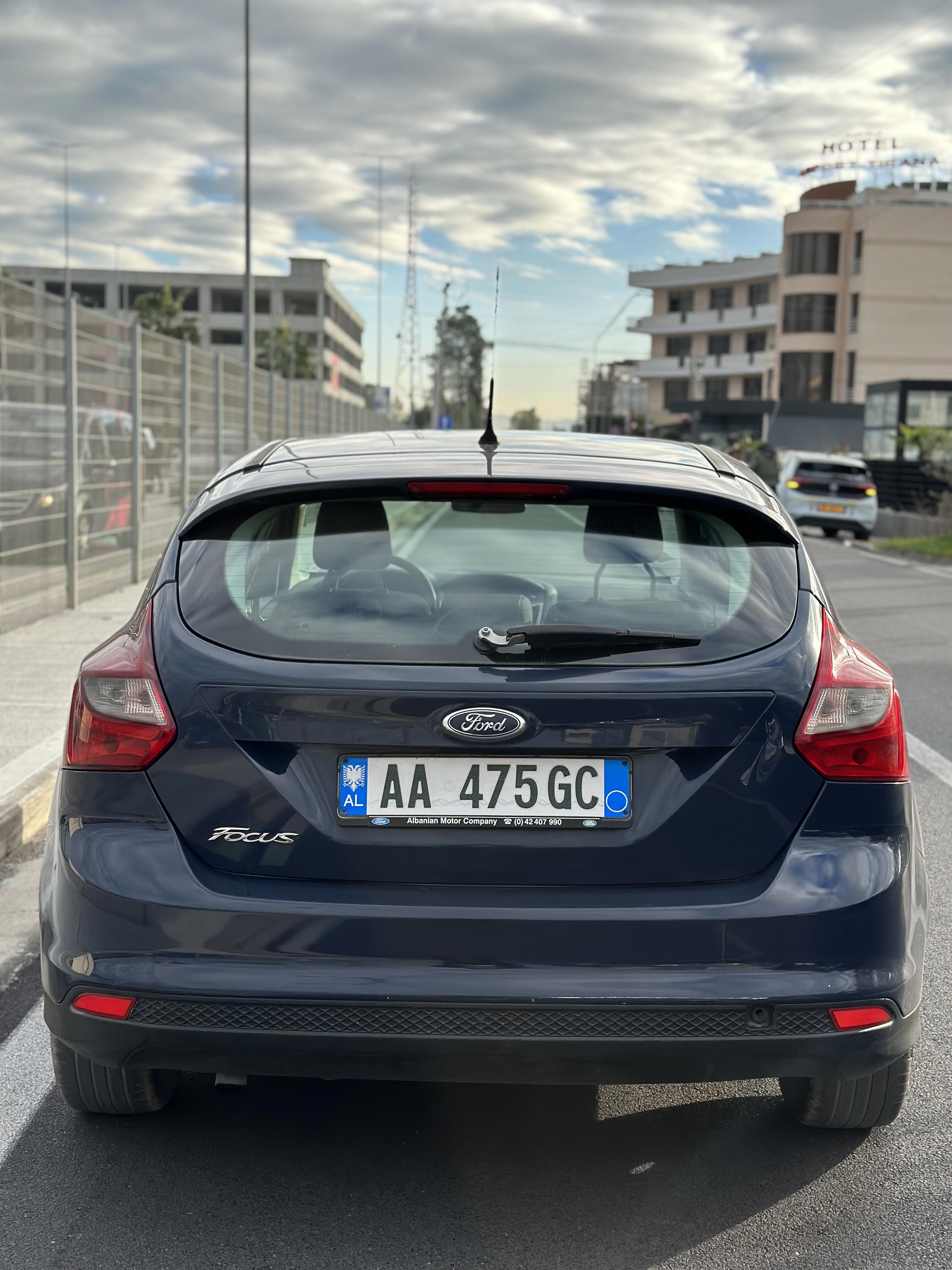 Ford Focus - photo 4