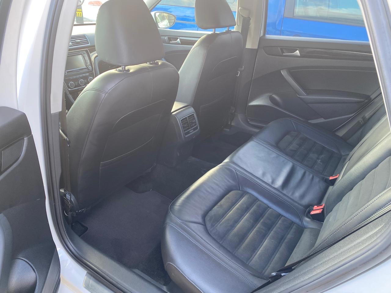 Volkswagen Passat - photo 4