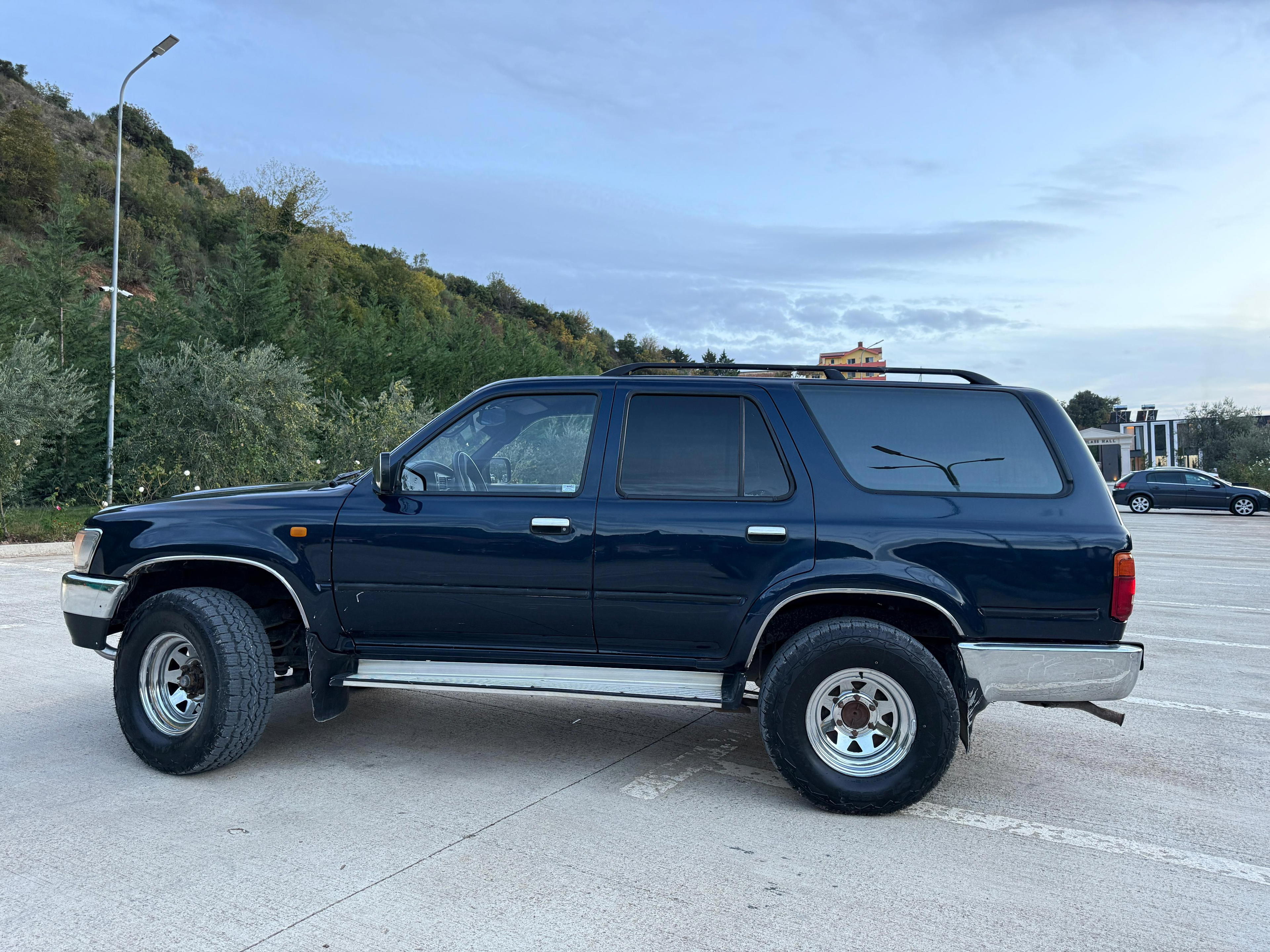 Toyota 4Runner - photo 4