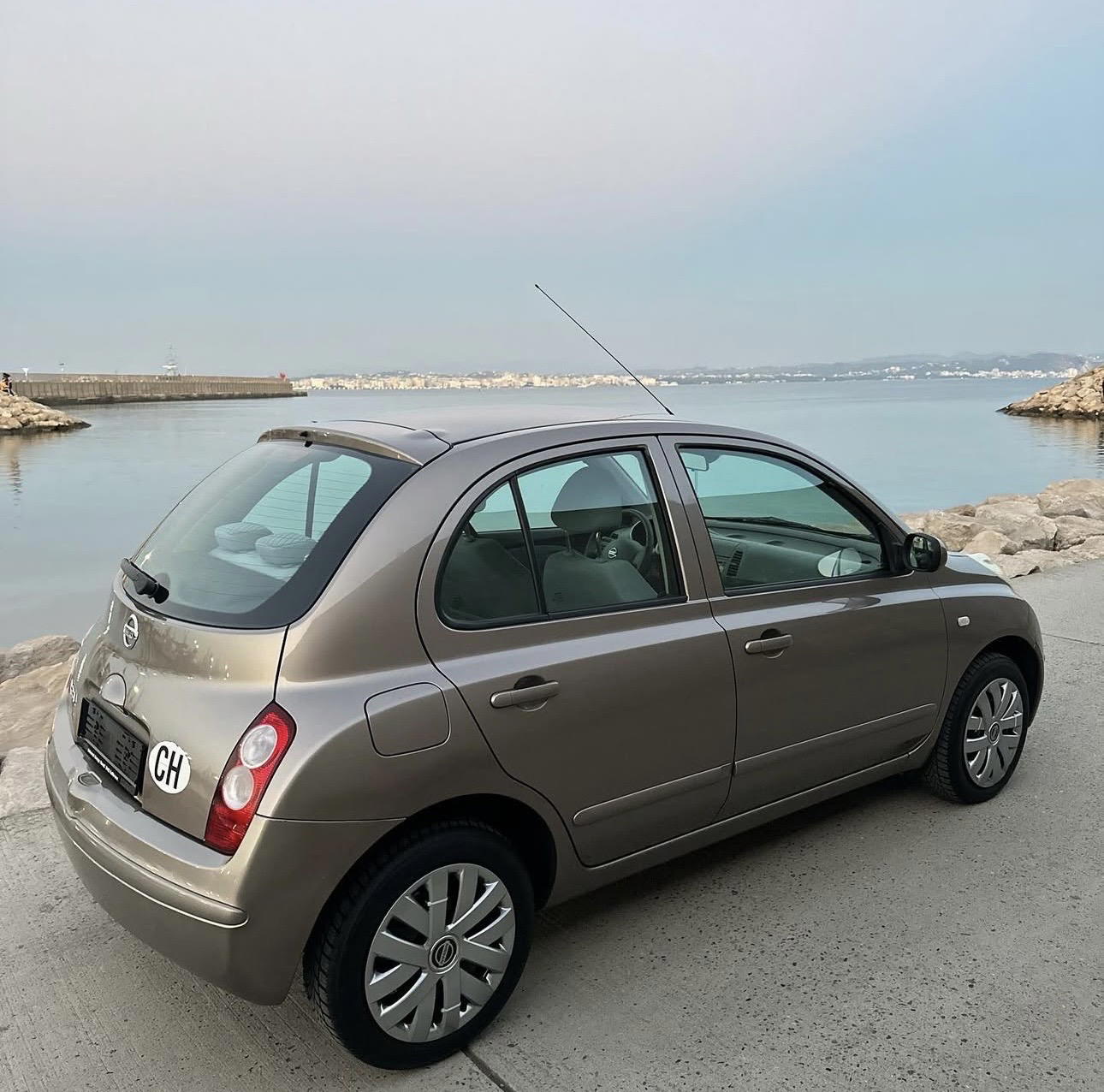Nissan Micra - photo 4