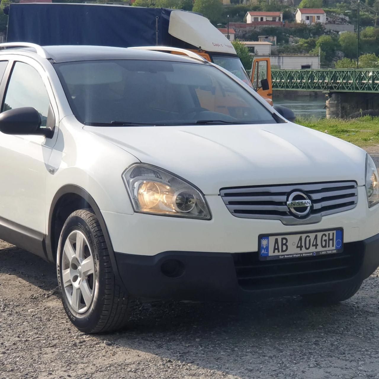 Nissan Rogue for rent