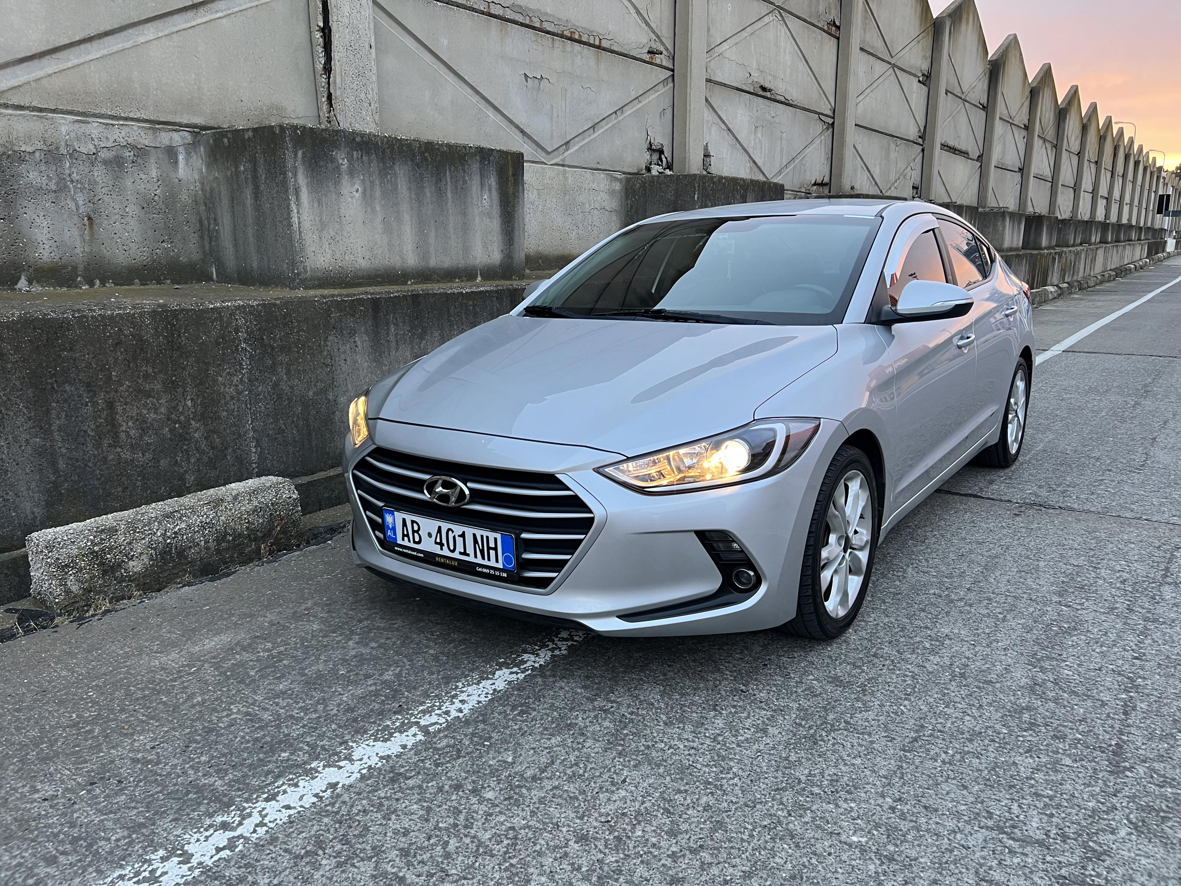 Hyundai Avante - main photo