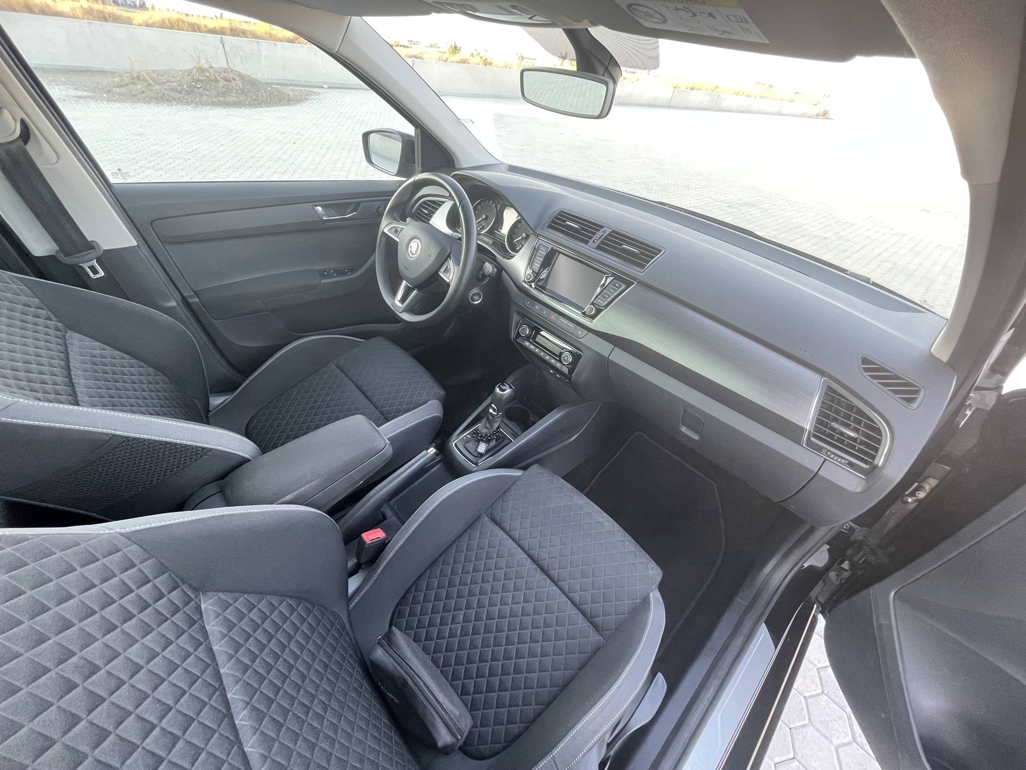 Skoda Fabia - photo 4