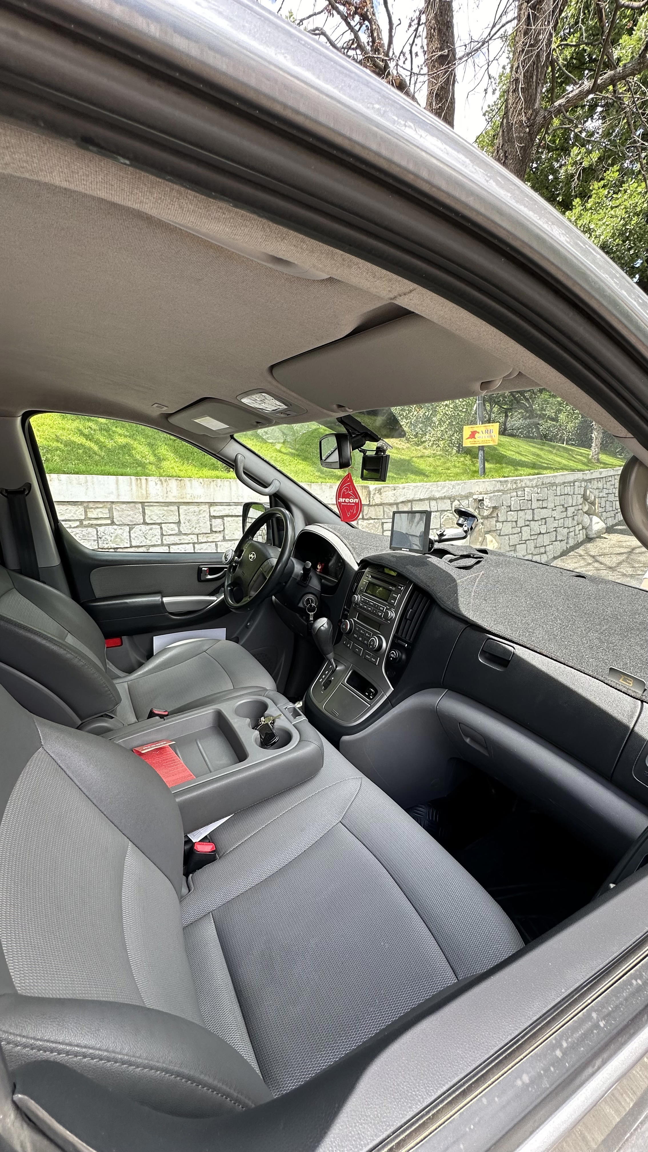 Hyundai Starex - photo 4
