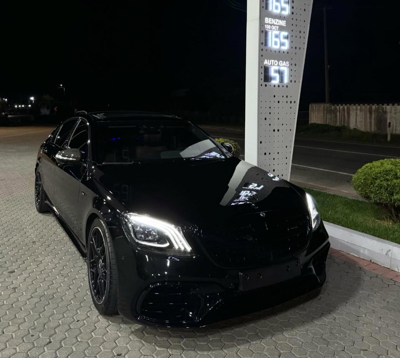 Mercedes-Benz Mercedes-AMG S-Class - main photo