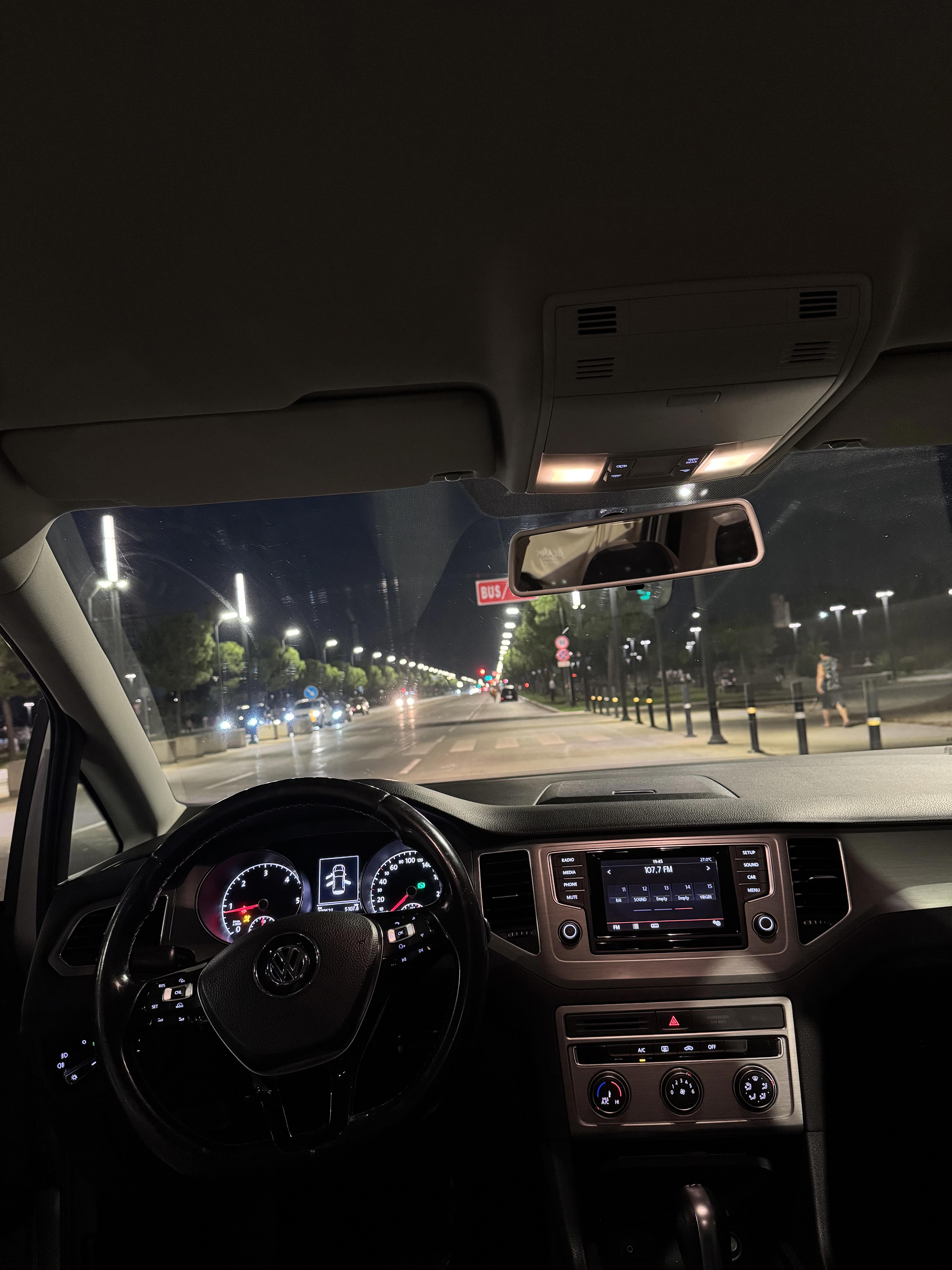 Volkswagen Golf - photo 4