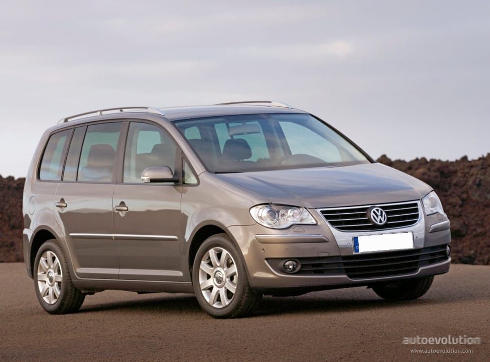 Volkswagen Touran RentX Albania