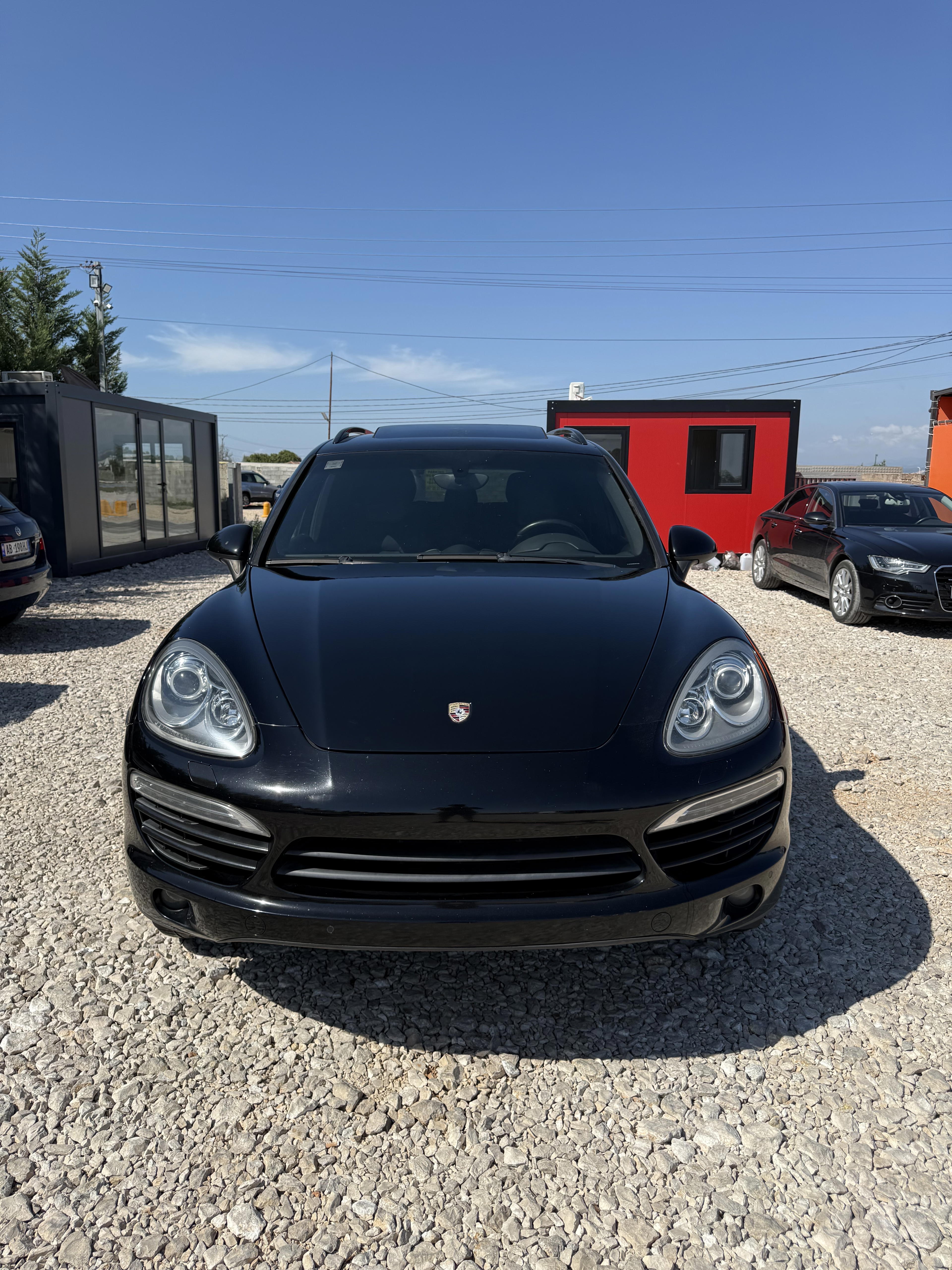 Porsche Cayenne - photo 3