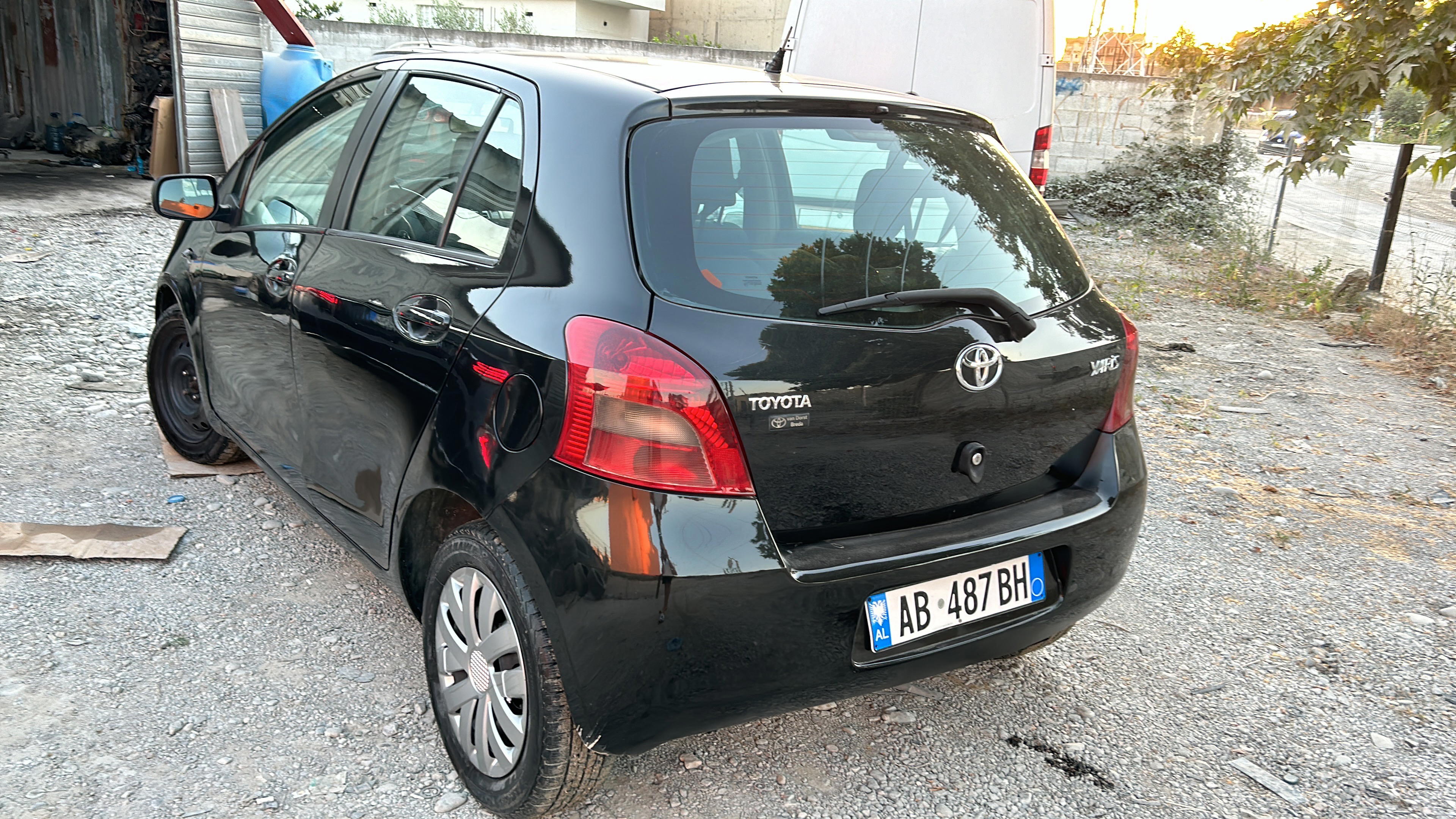 Toyota Yaris iA - photo 3