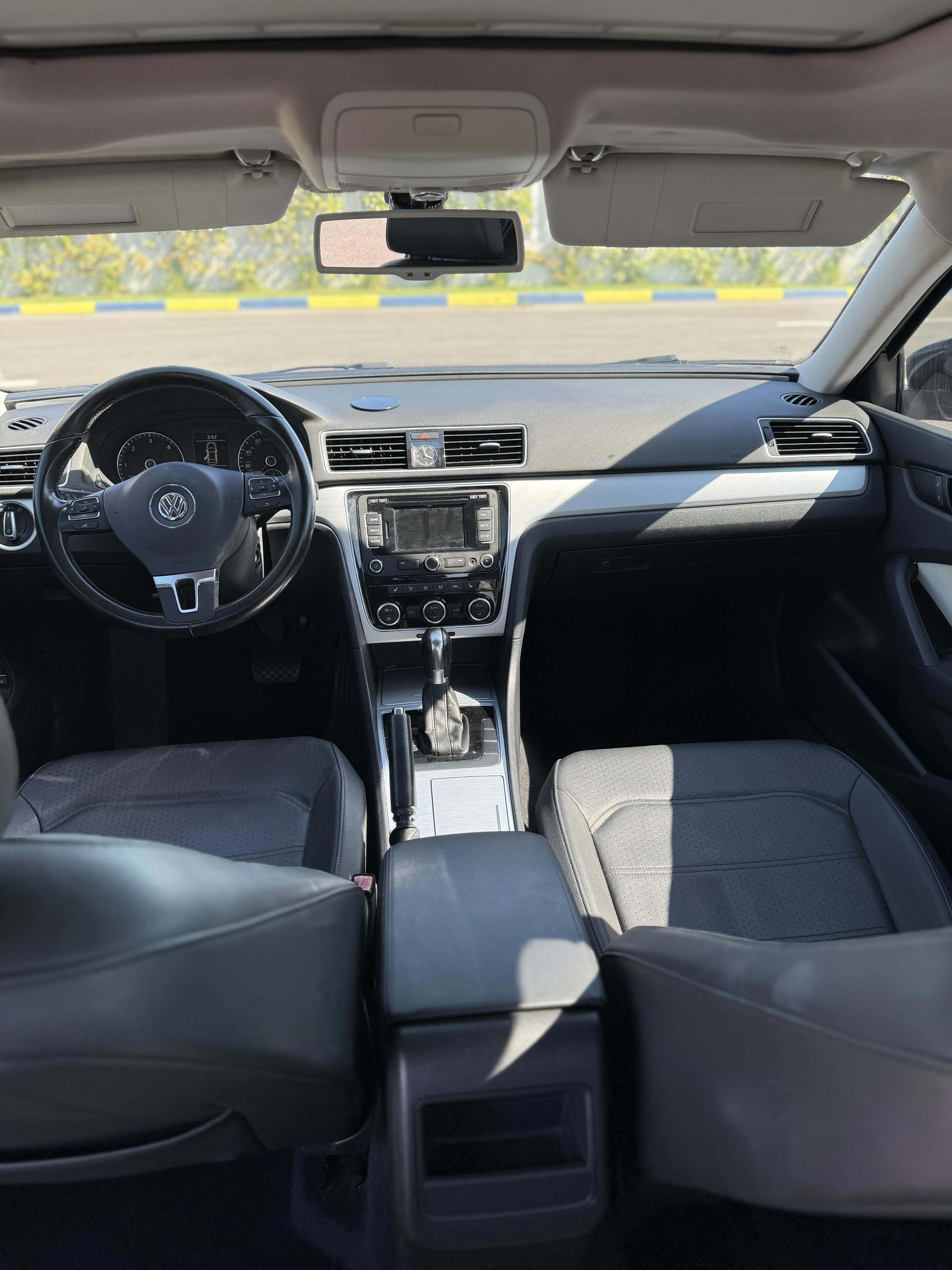 Volkswagen Passat - photo 4