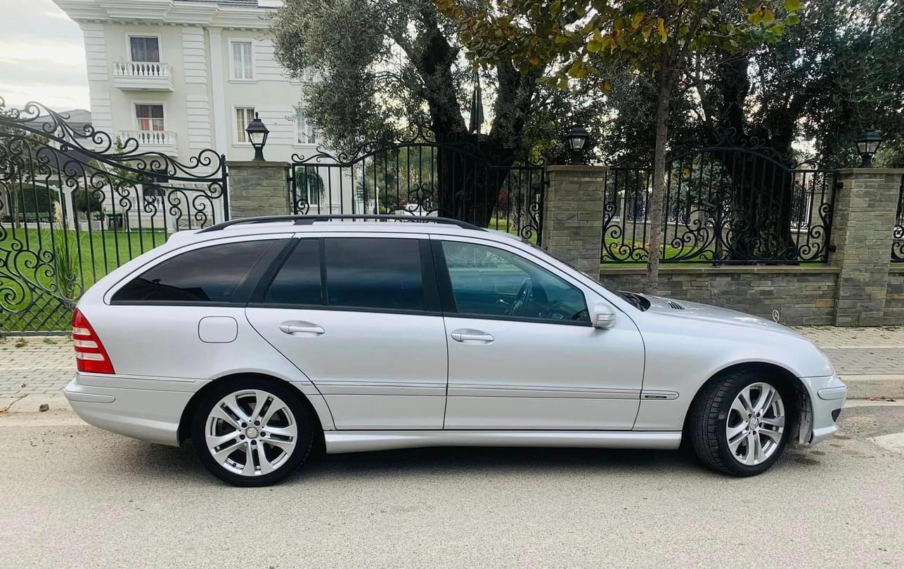 Mercedes-Benz C-Class - photo 3