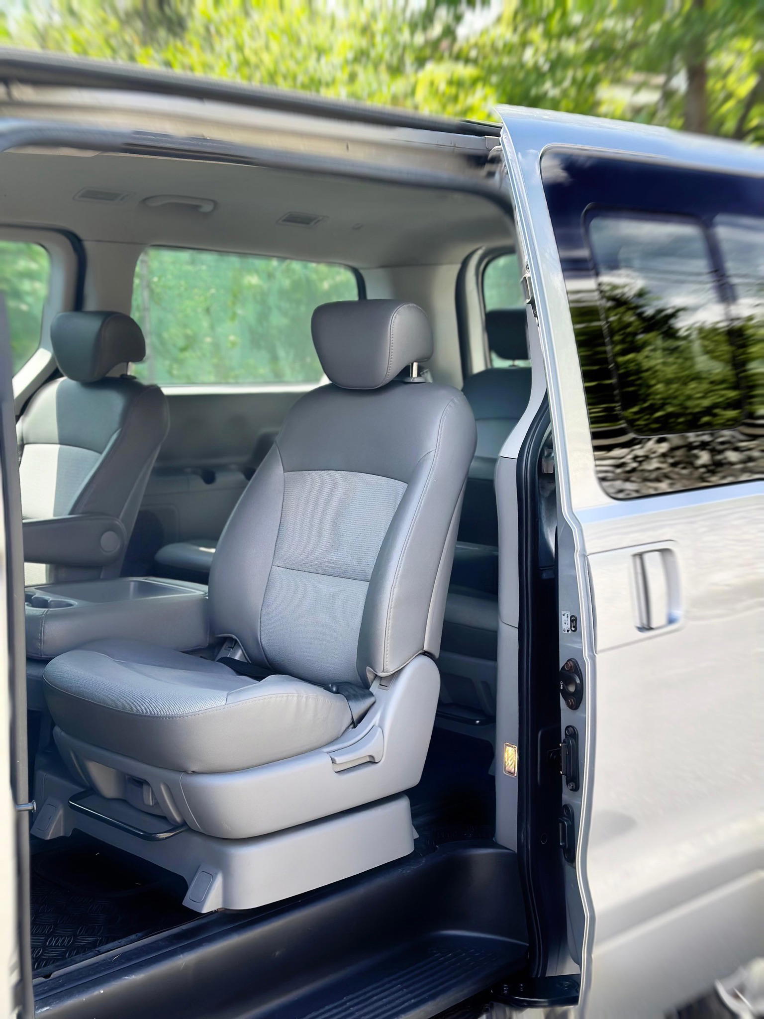 Hyundai Starex - photo 4
