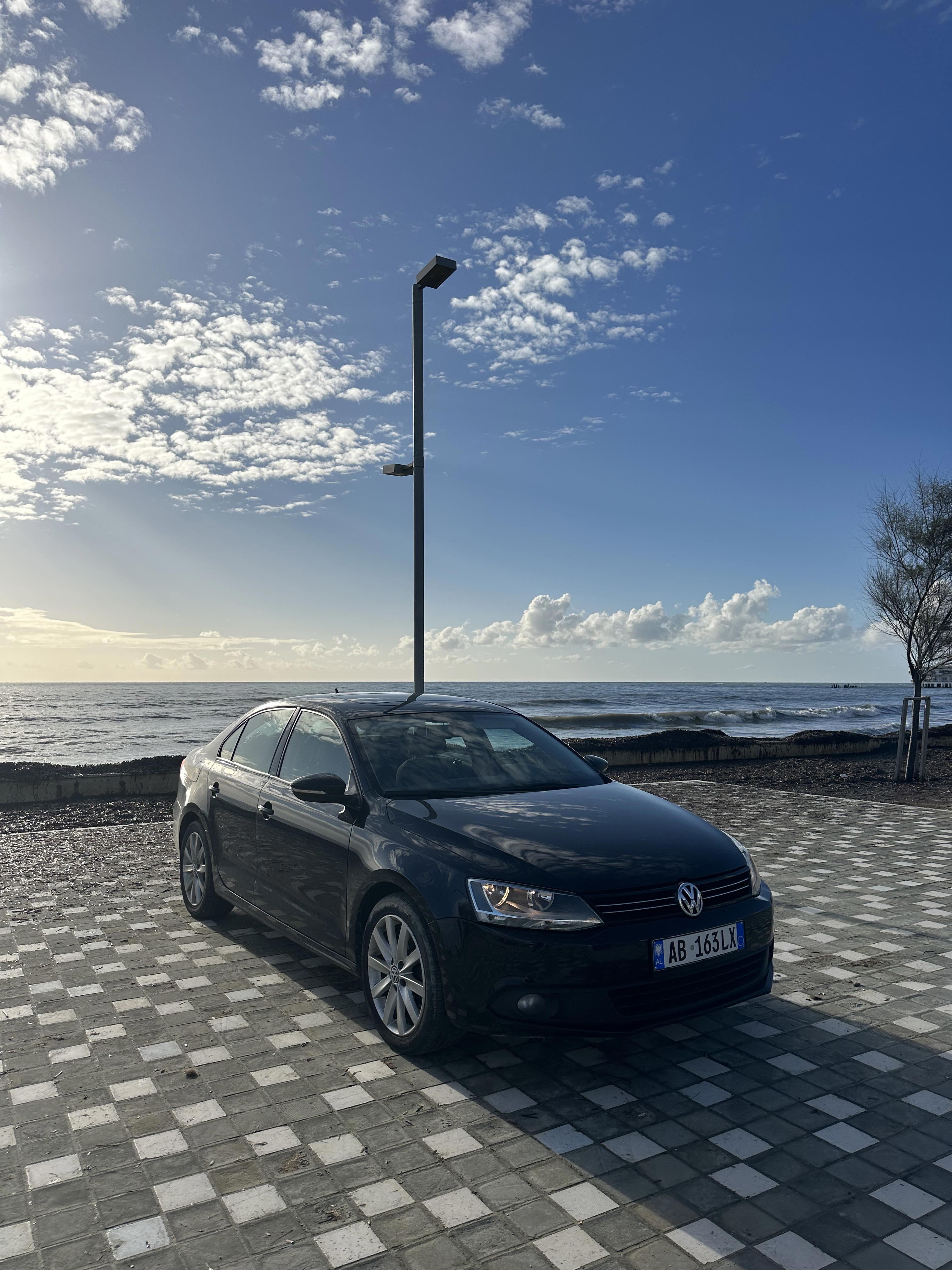 Volkswagen Jetta - photo 4