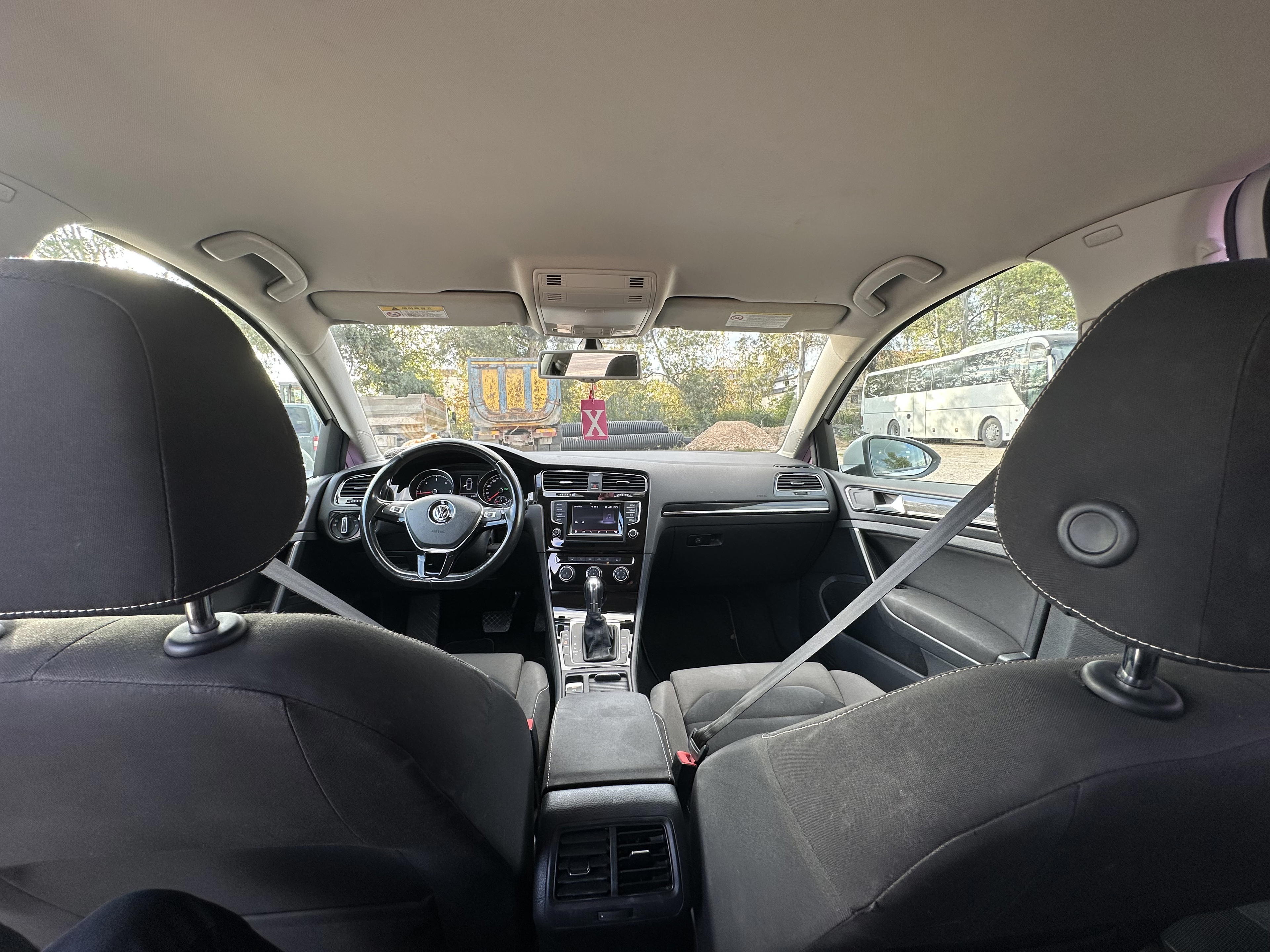 Volkswagen Golf - photo 4