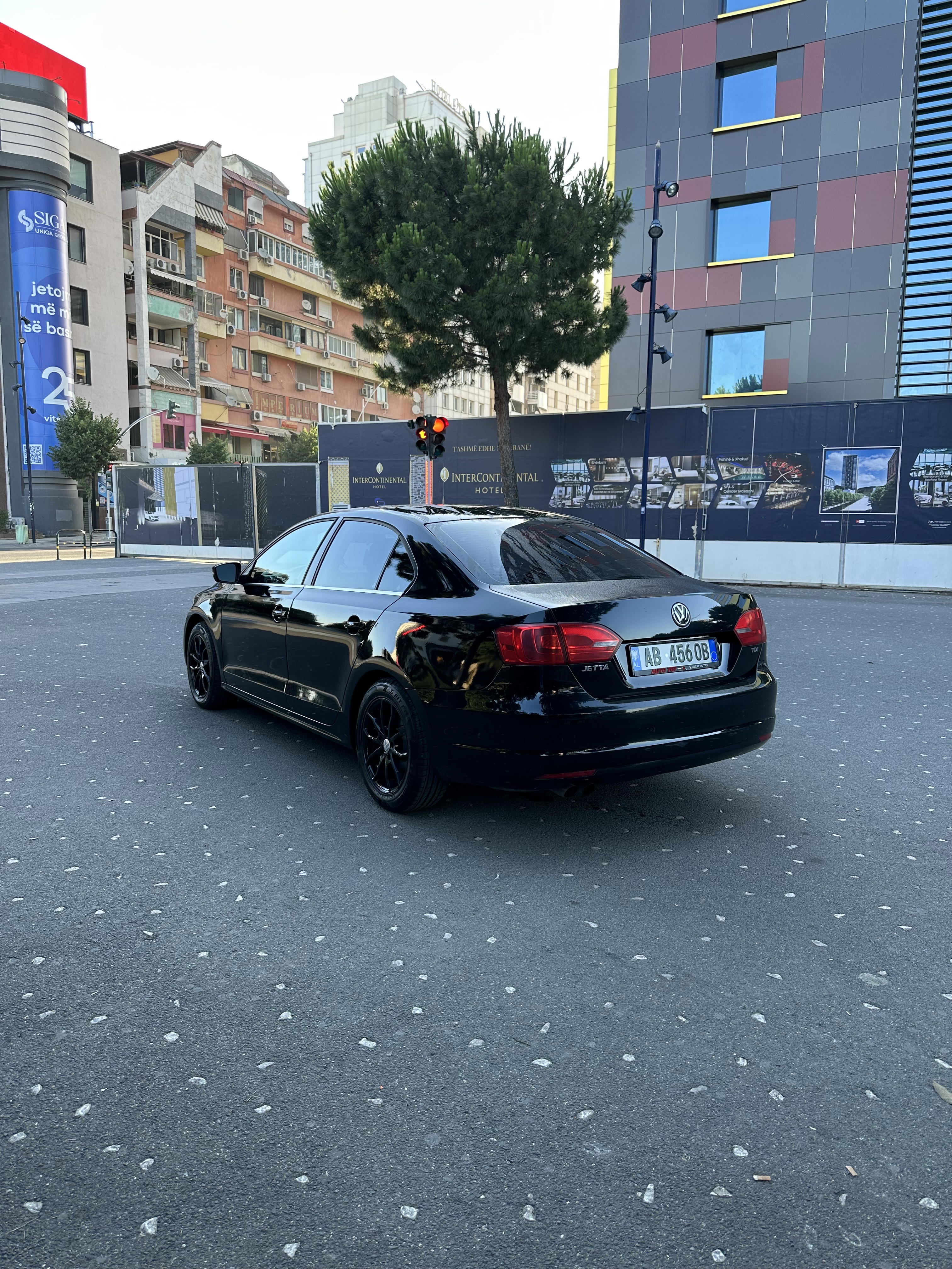Volkswagen Jetta - photo 4